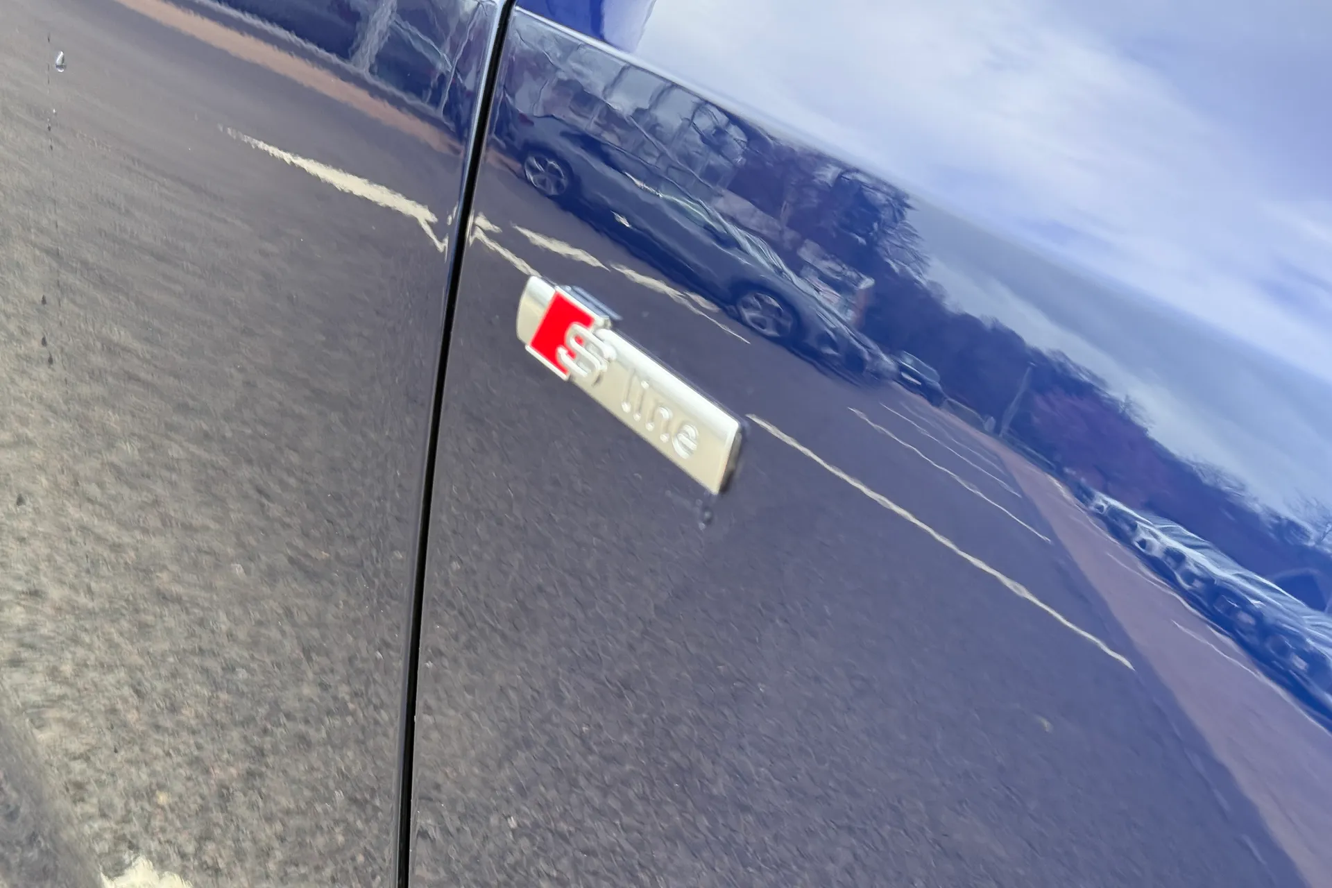 Audi Q3 thumbnail image number 7