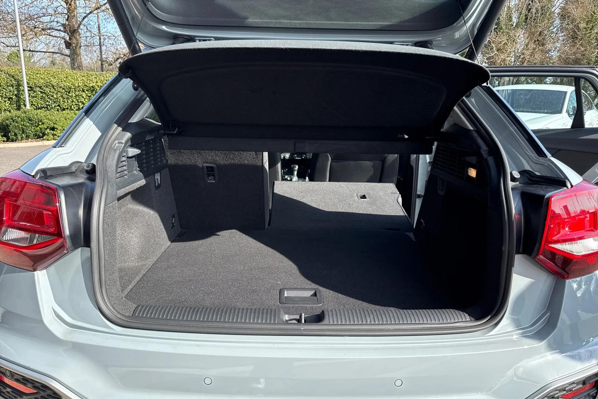 Audi Q2 thumbnail image number 35