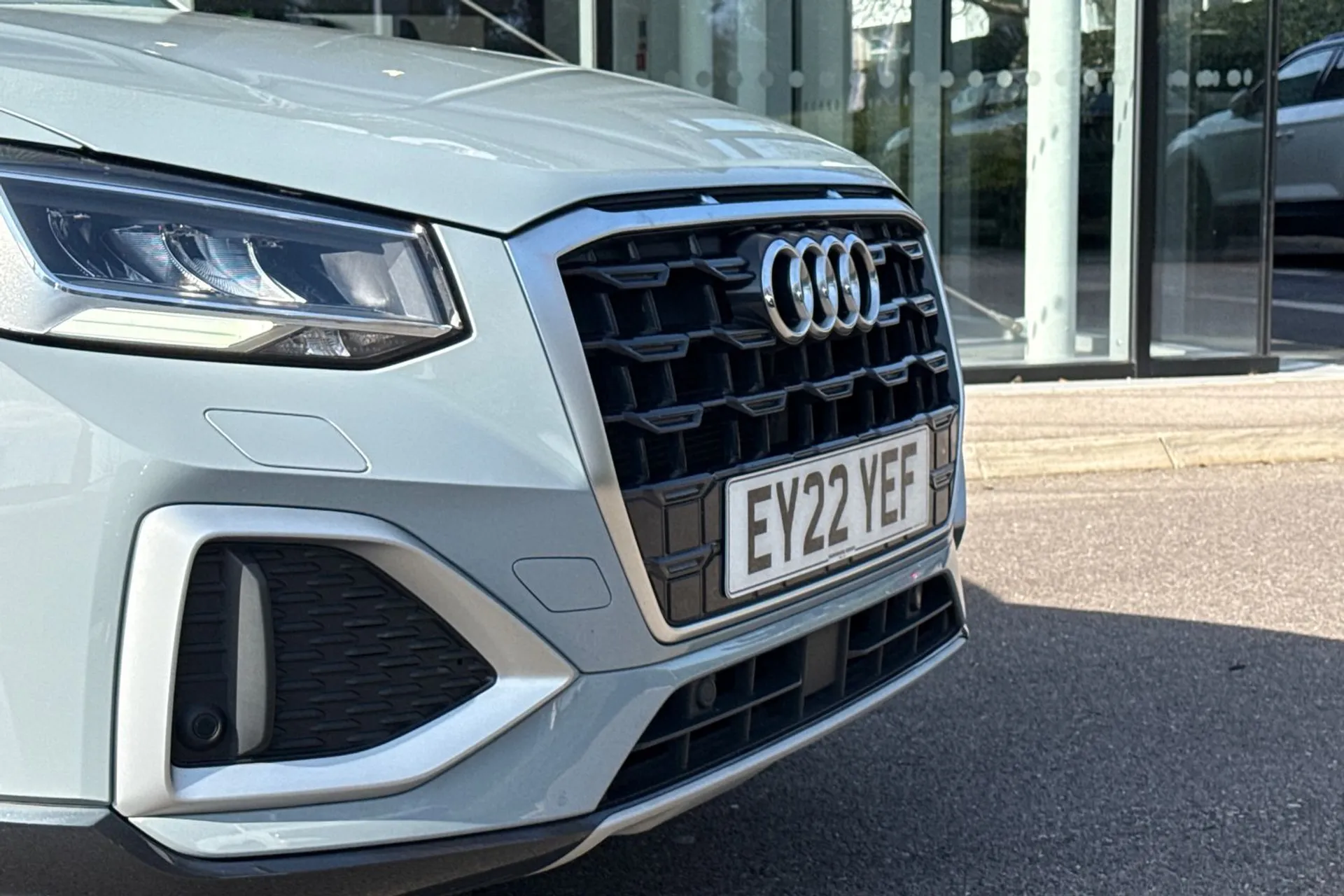 Audi Q2 thumbnail image number 10