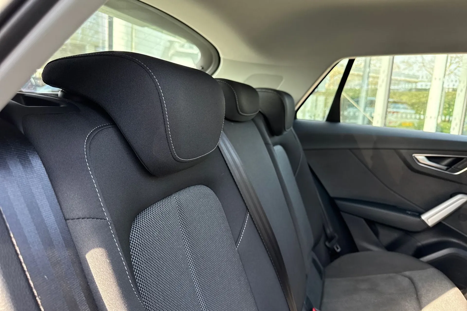 Audi Q2 thumbnail image number 37