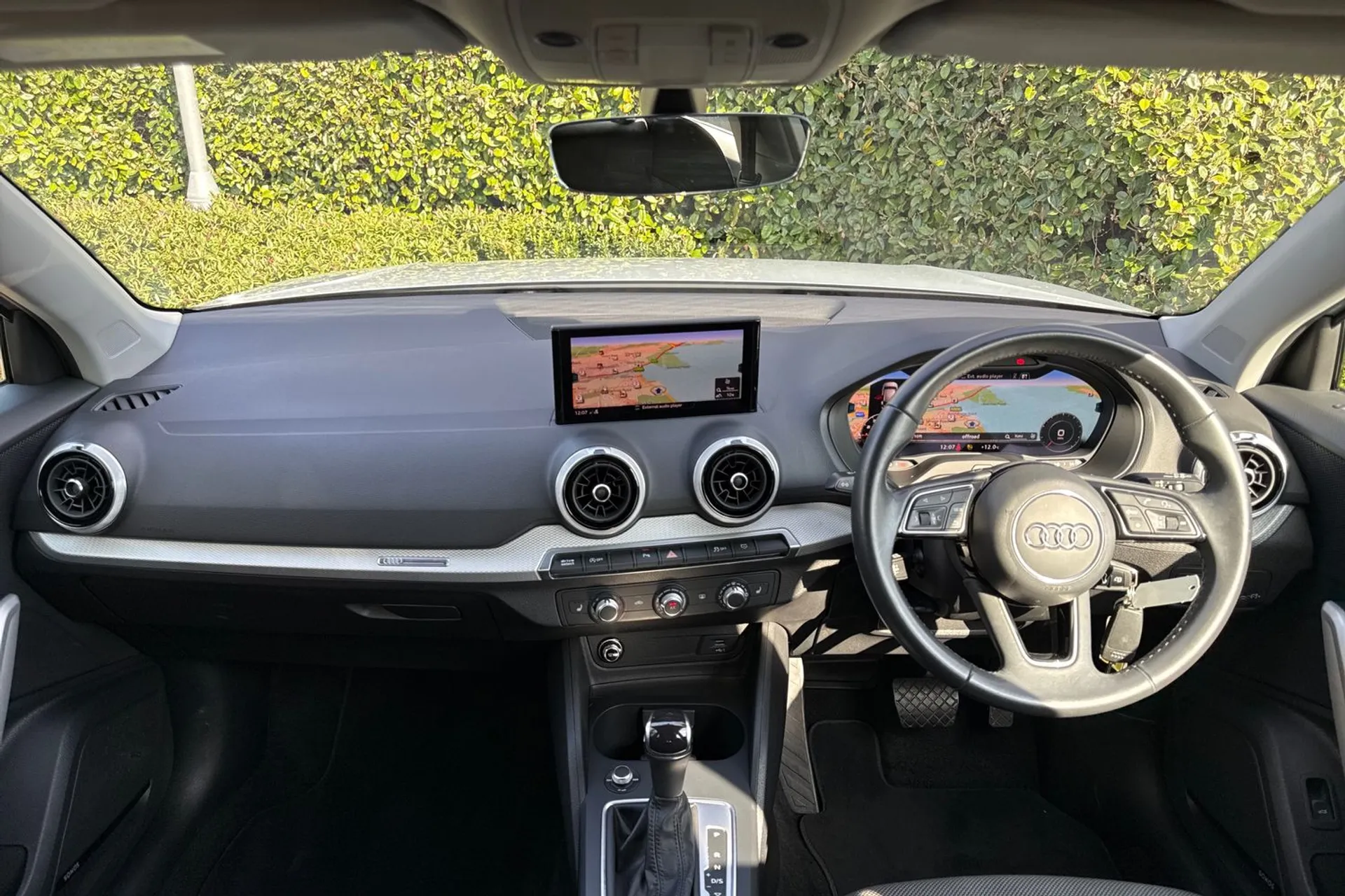 Audi Q2 thumbnail image number 3