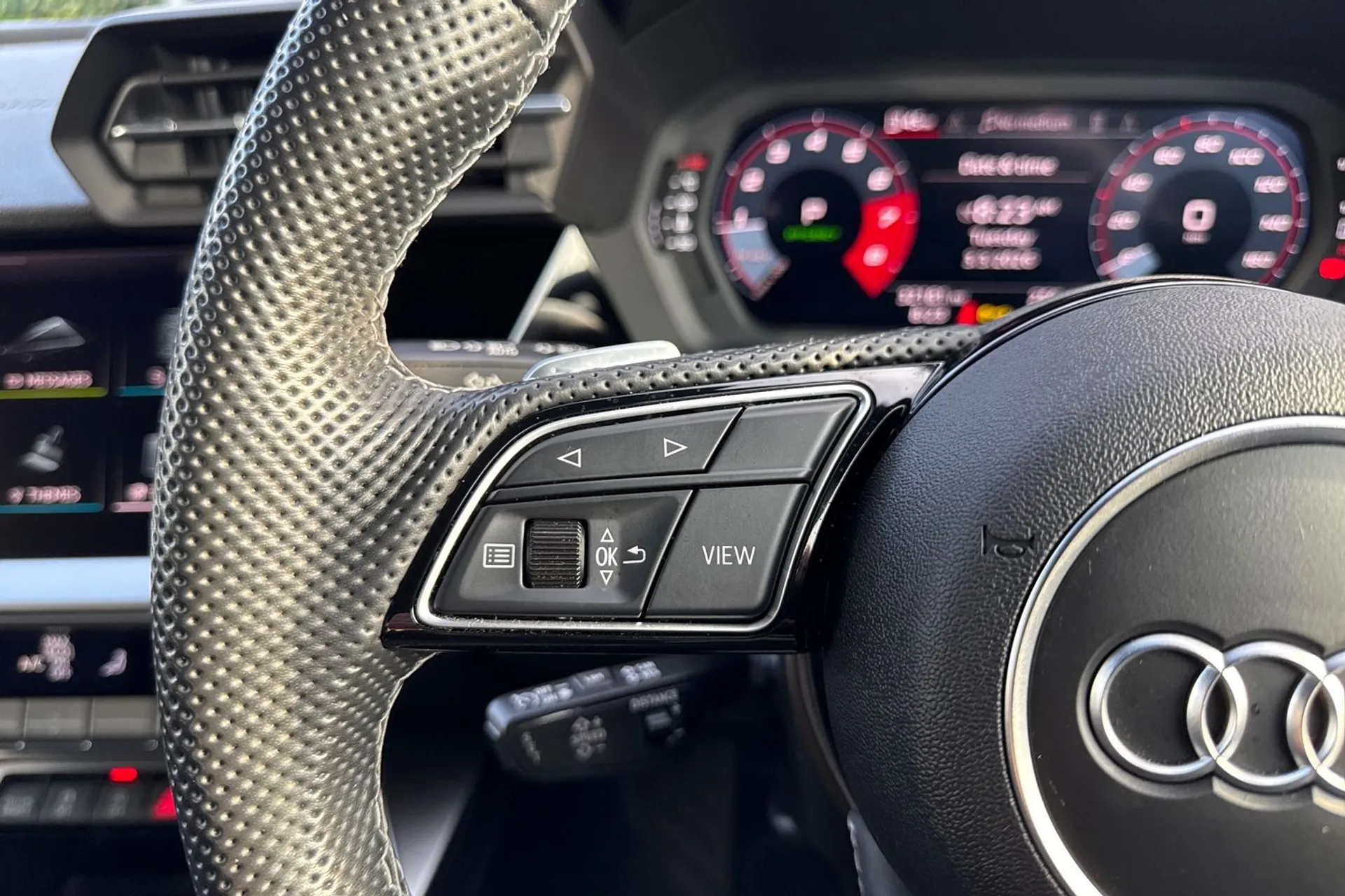 Audi A3 thumbnail image number 41