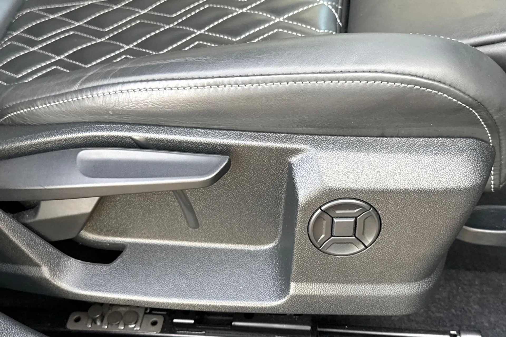 Audi A3 thumbnail image number 33