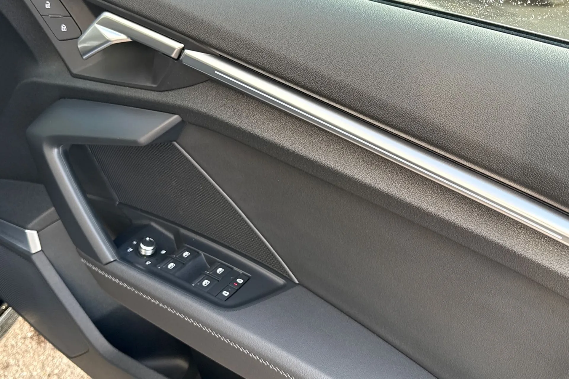 Audi A3 thumbnail image number 37