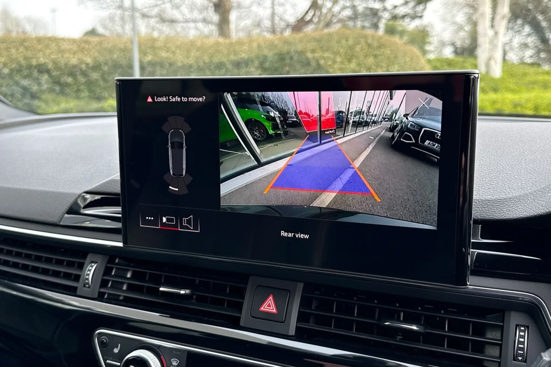 Audi A4 thumbnail image number 4