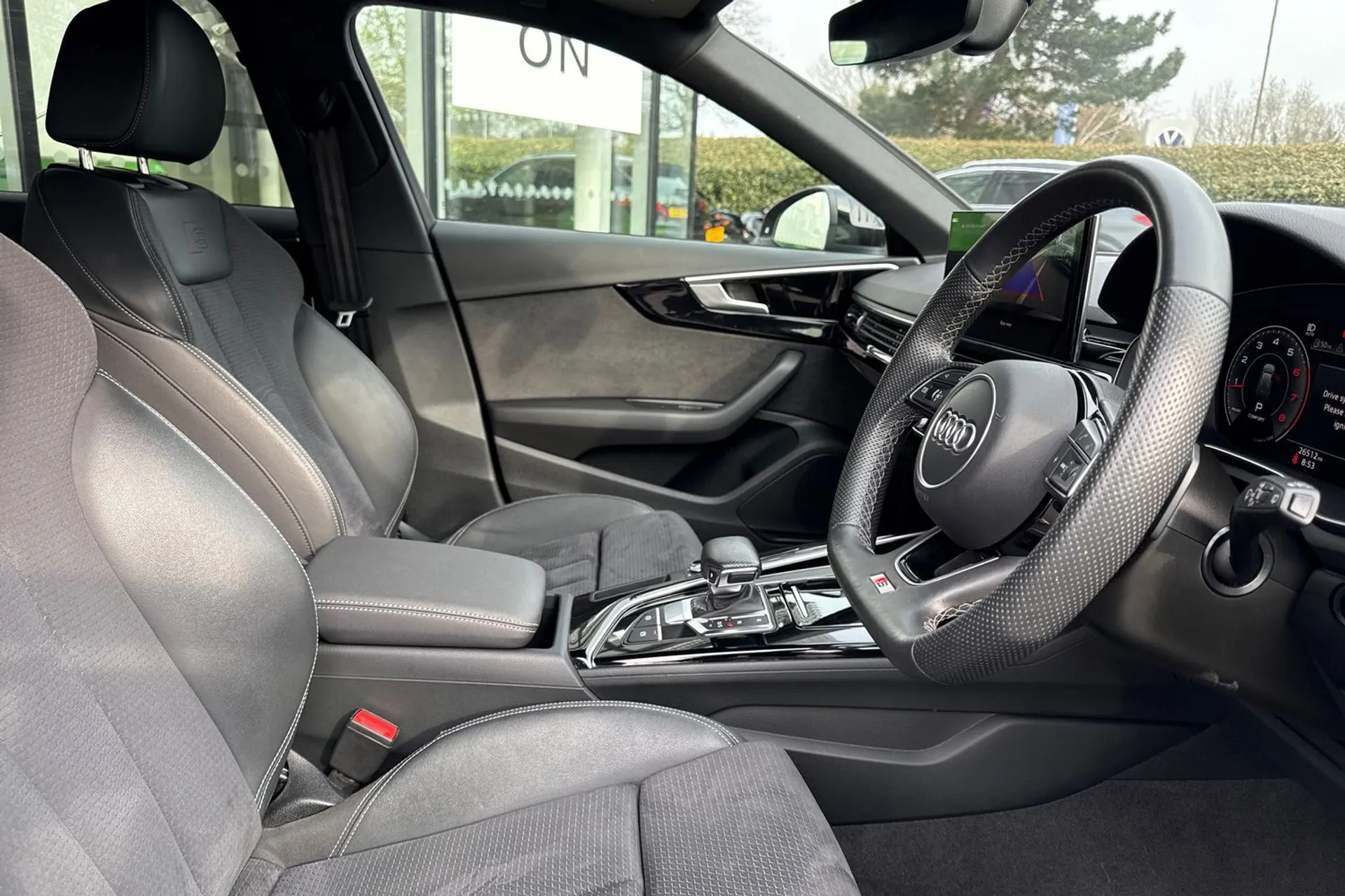 Audi A4 thumbnail image number 40