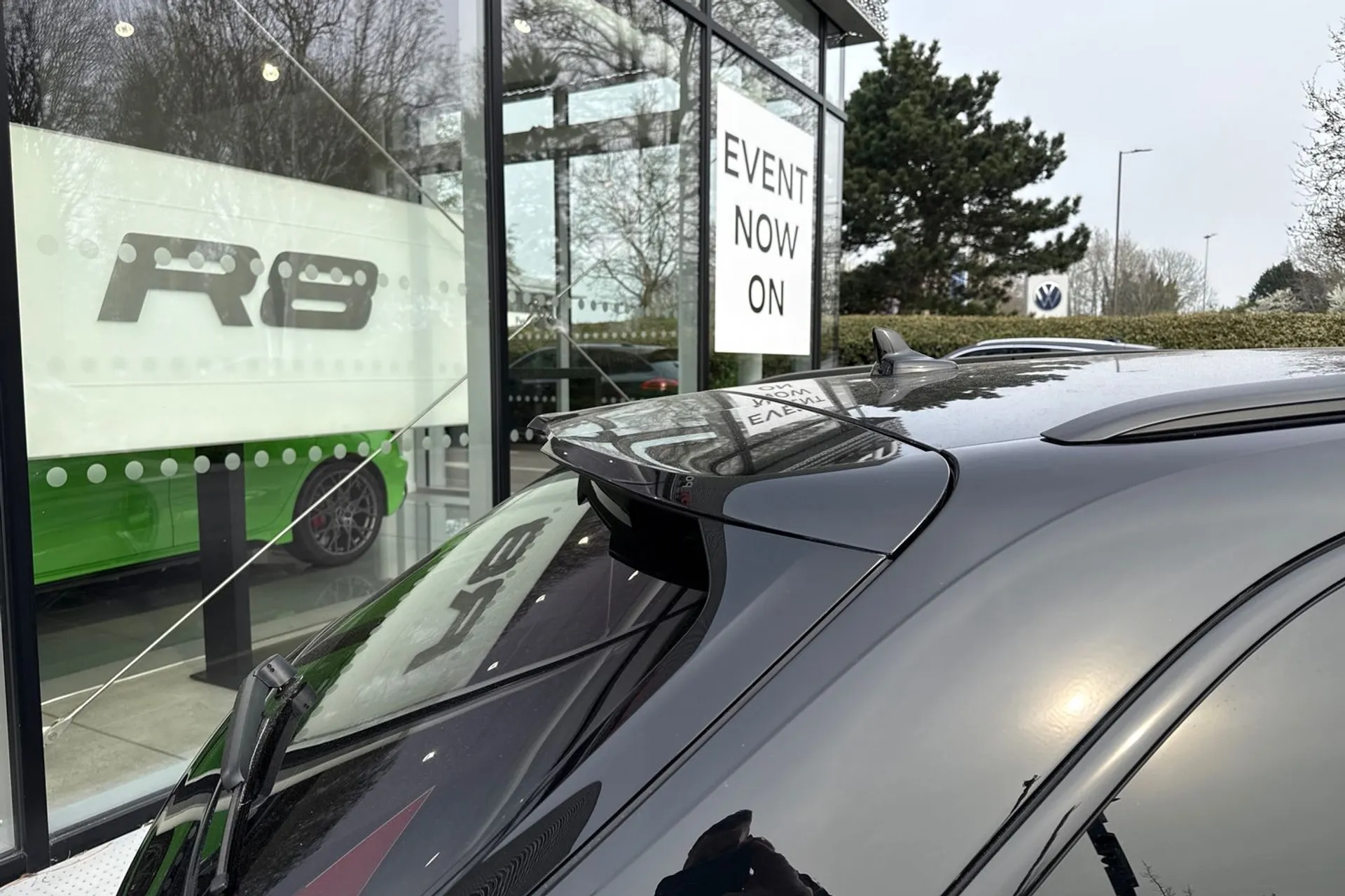 Audi A4 thumbnail image number 25