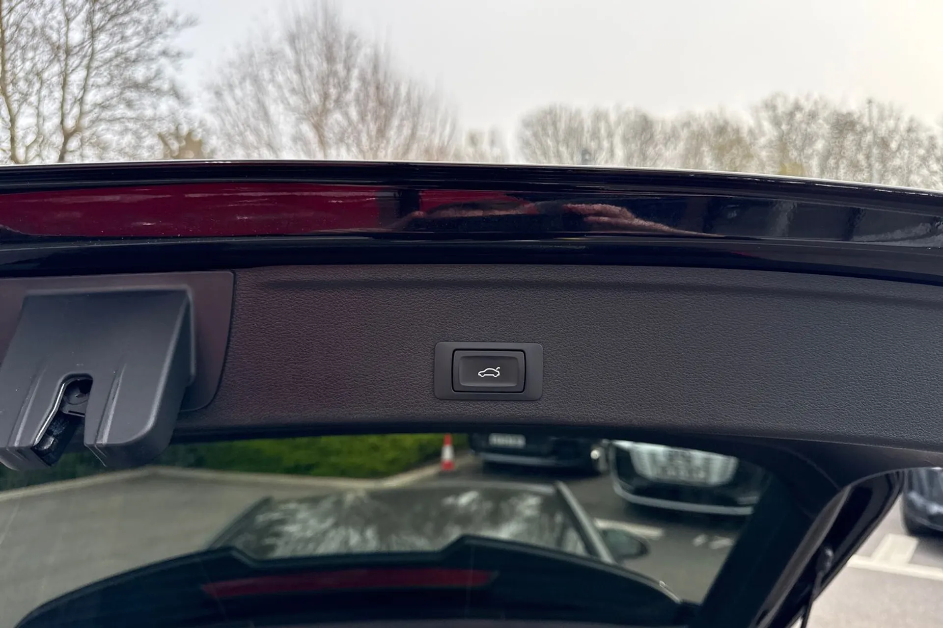 Audi A4 thumbnail image number 32