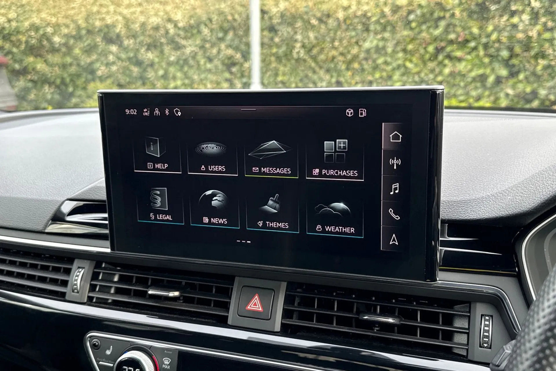 Audi A4 thumbnail image number 24