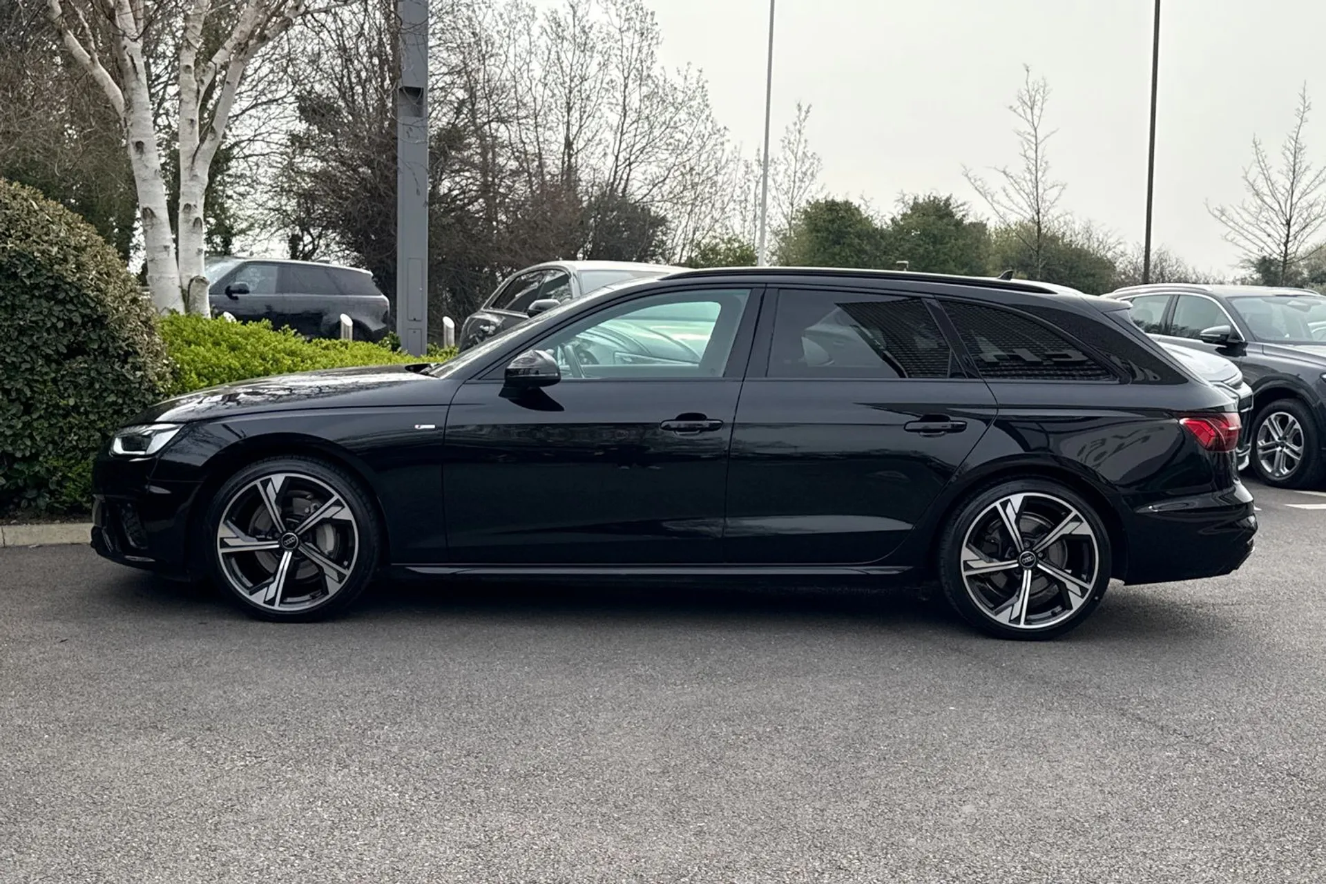 Audi A4 thumbnail image number 20