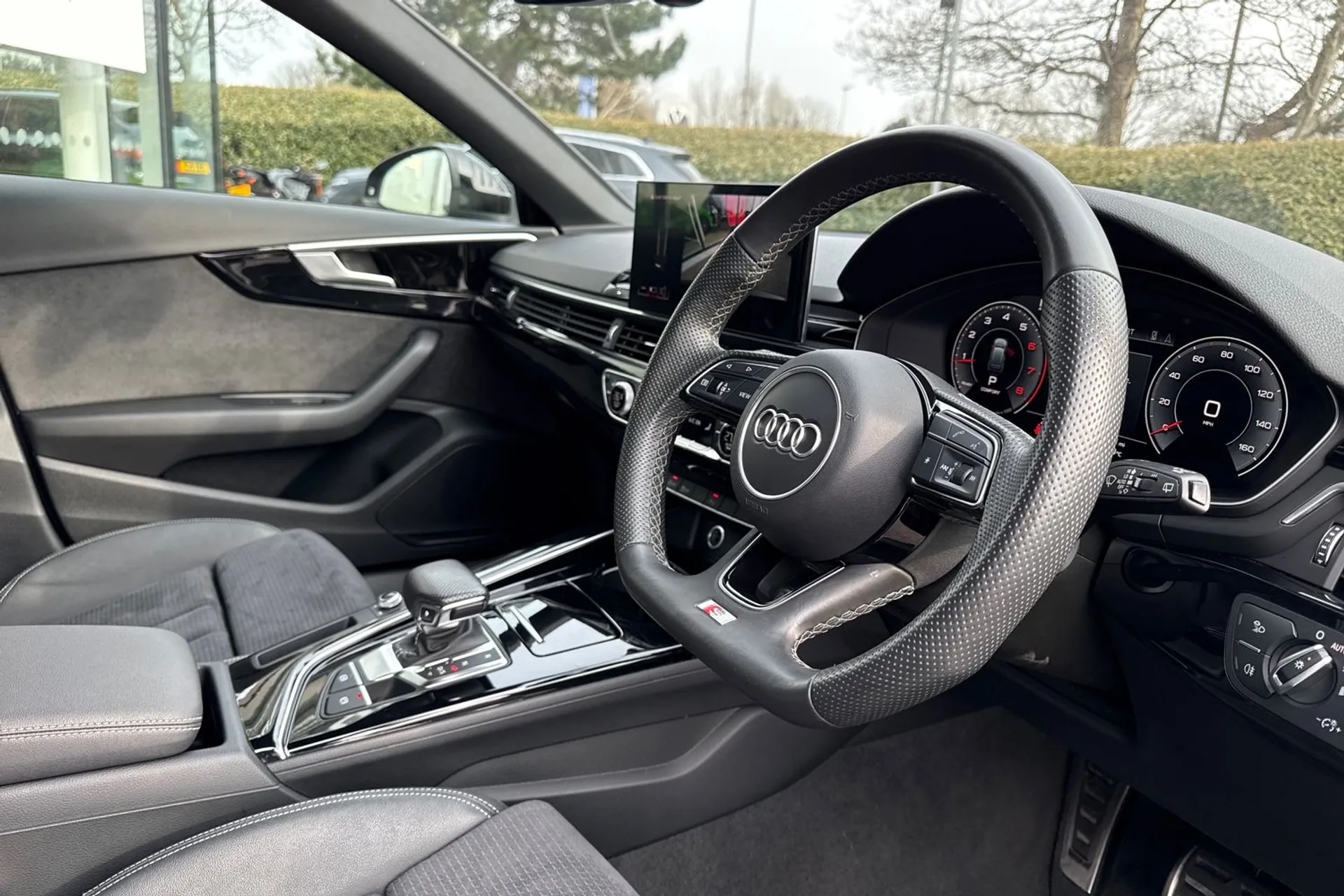 Audi A4 thumbnail image number 13