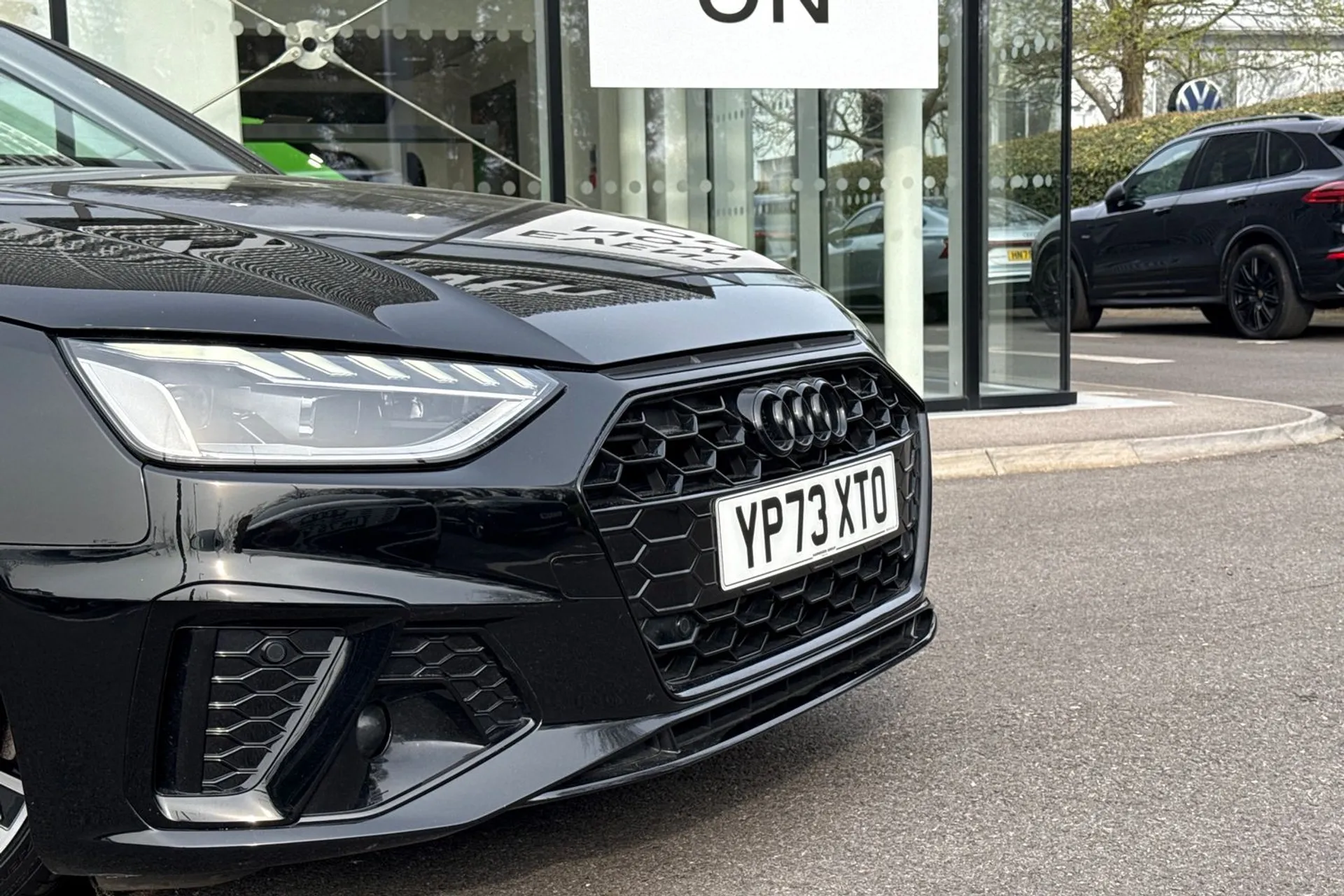 Audi A4 thumbnail image number 5