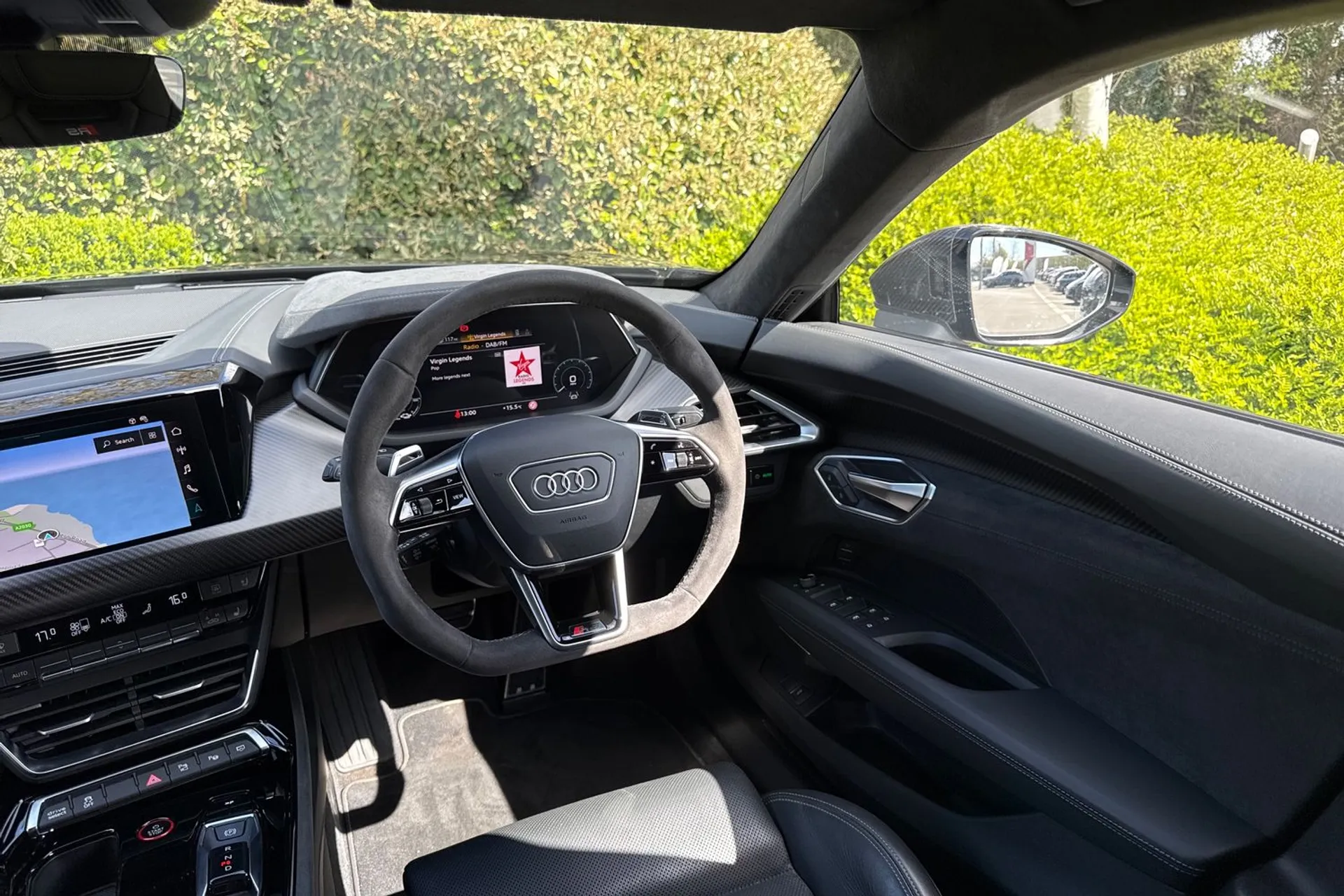 Audi RS e-tron GT thumbnail image number 48