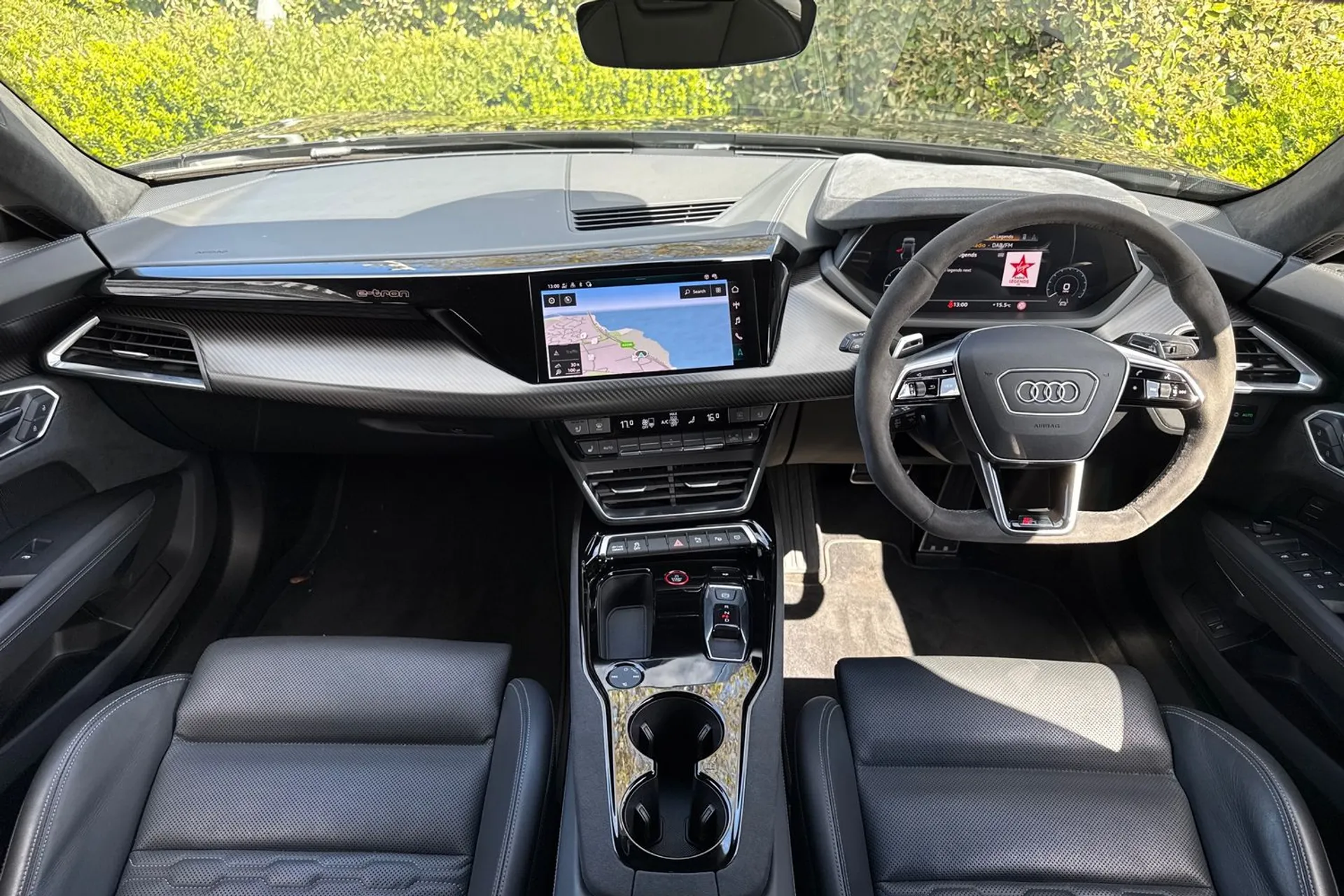 Audi RS e-tron GT thumbnail image number 3