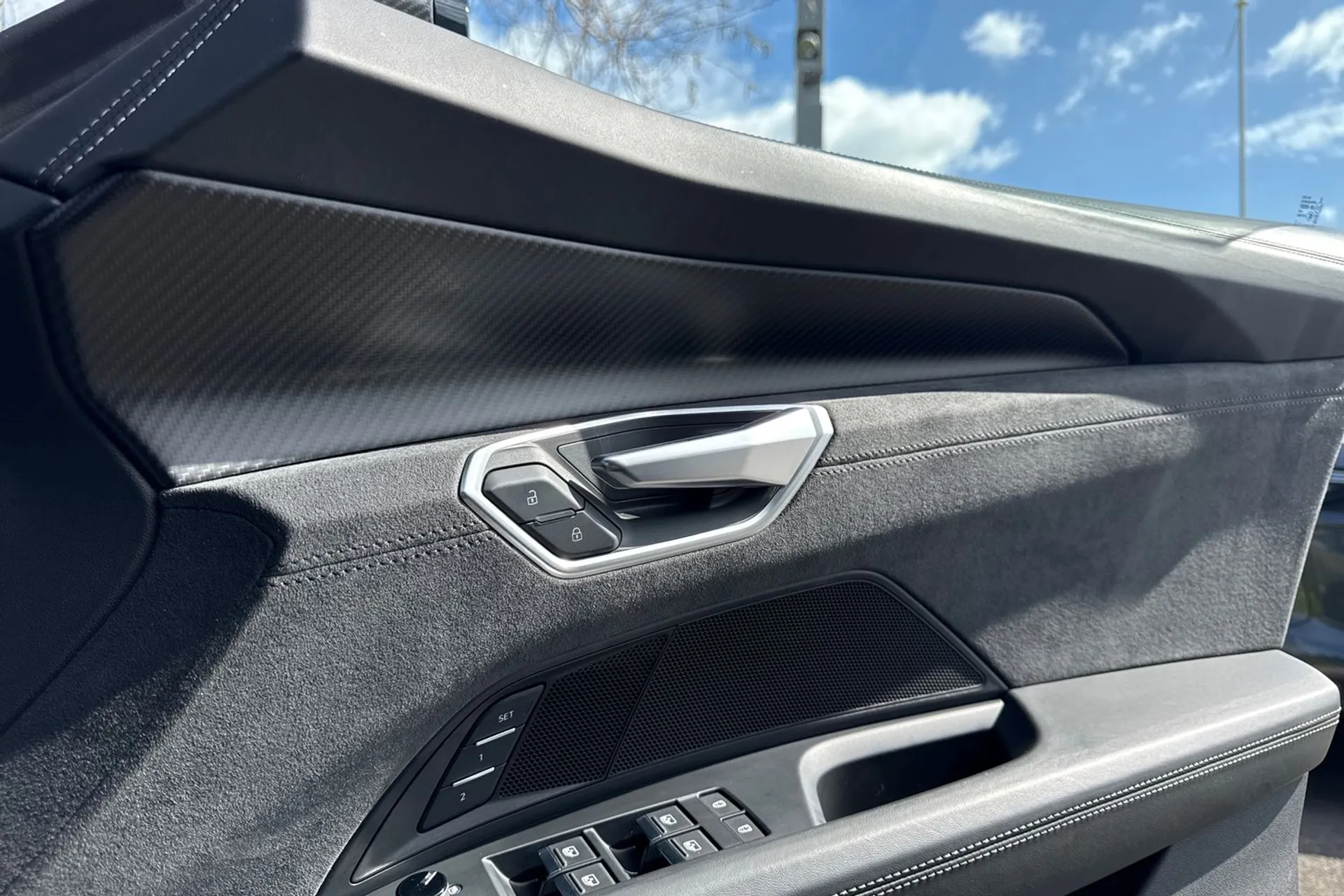 Audi RS e-tron GT thumbnail image number 44