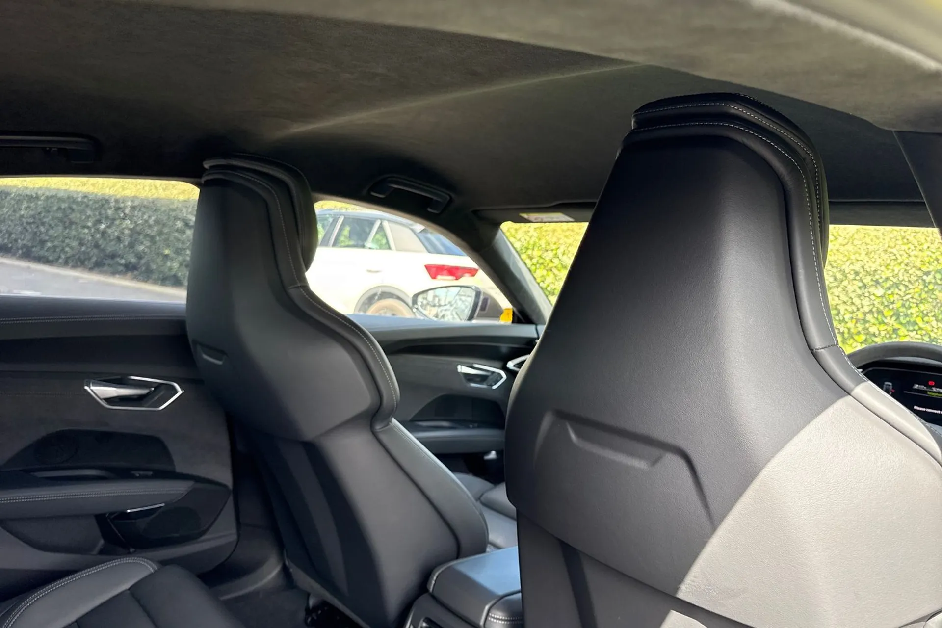 Audi RS e-tron GT thumbnail image number 37