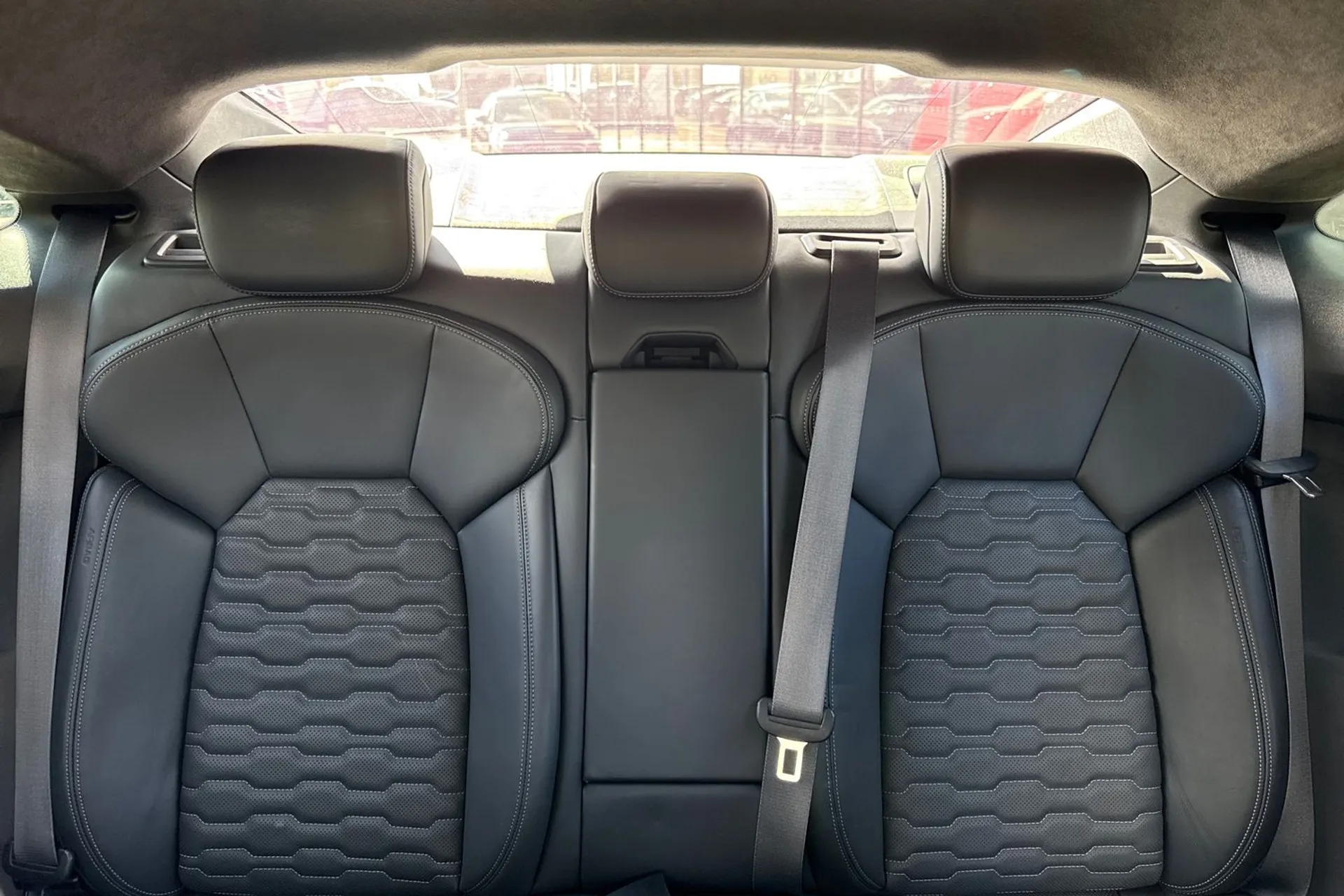 Audi RS e-tron GT thumbnail image number 46