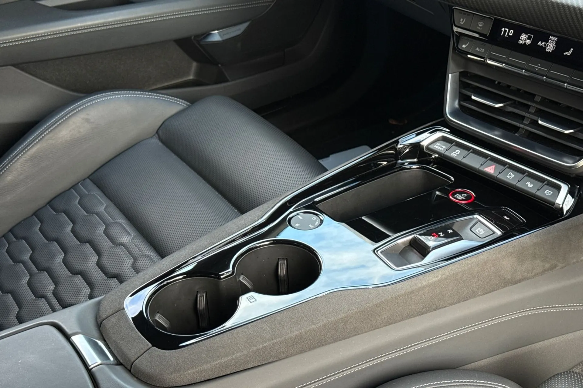 Audi RS e-tron GT thumbnail image number 7