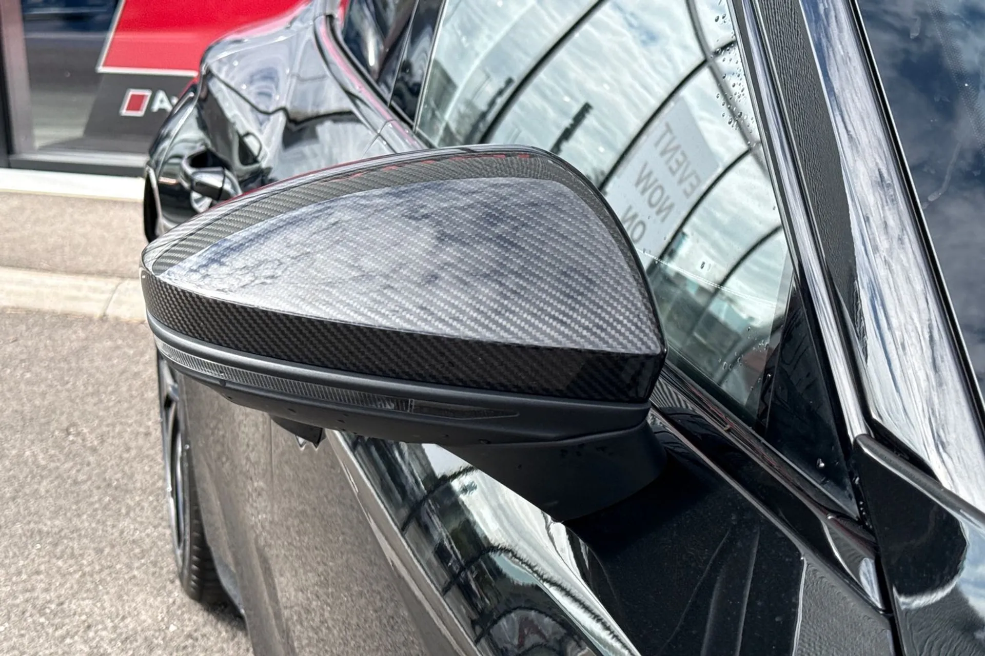 Audi RS e-tron GT thumbnail image number 28