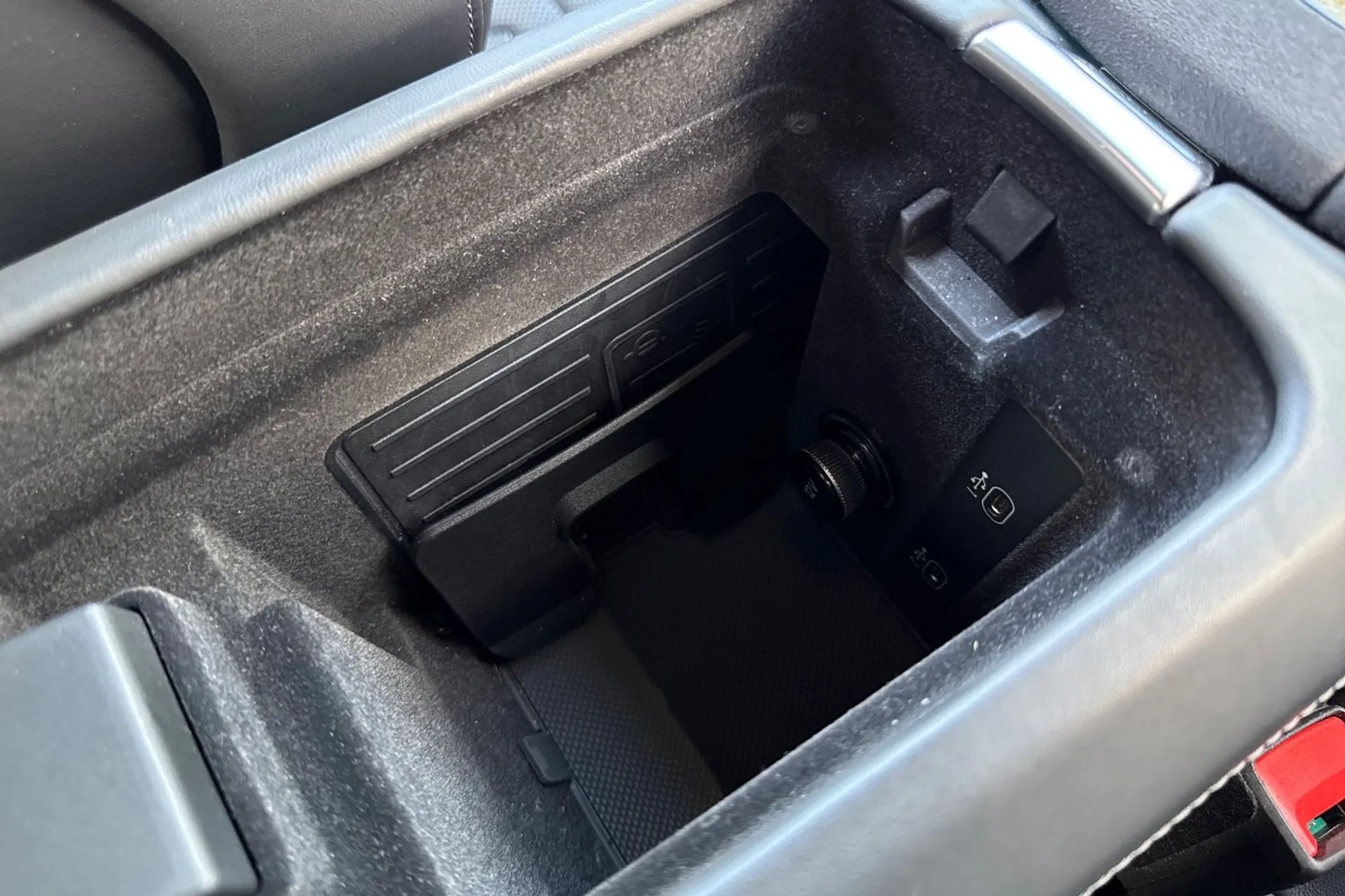 Audi RS e-tron GT thumbnail image number 35