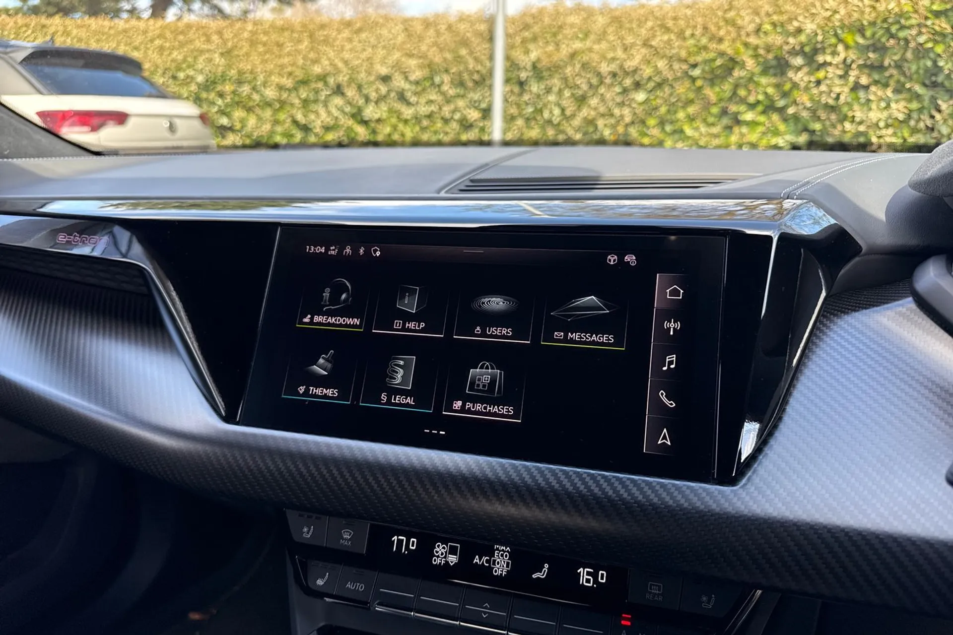 Audi RS e-tron GT thumbnail image number 27