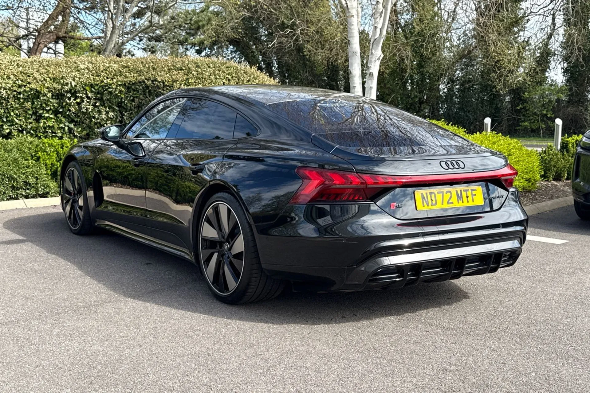 Audi RS e-tron GT thumbnail image number 18