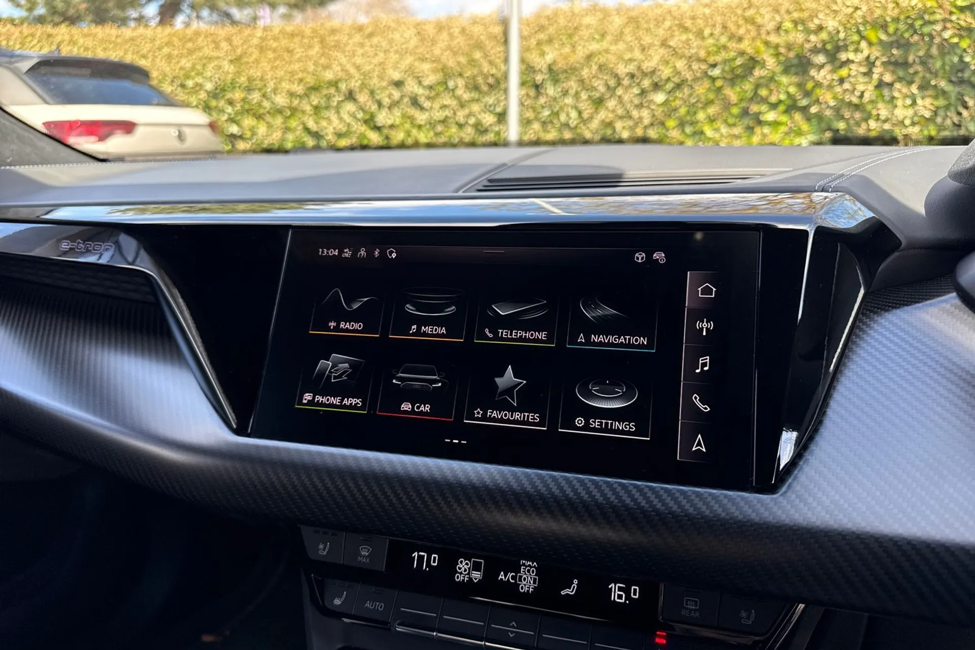 Audi RS e-tron GT thumbnail image number 29