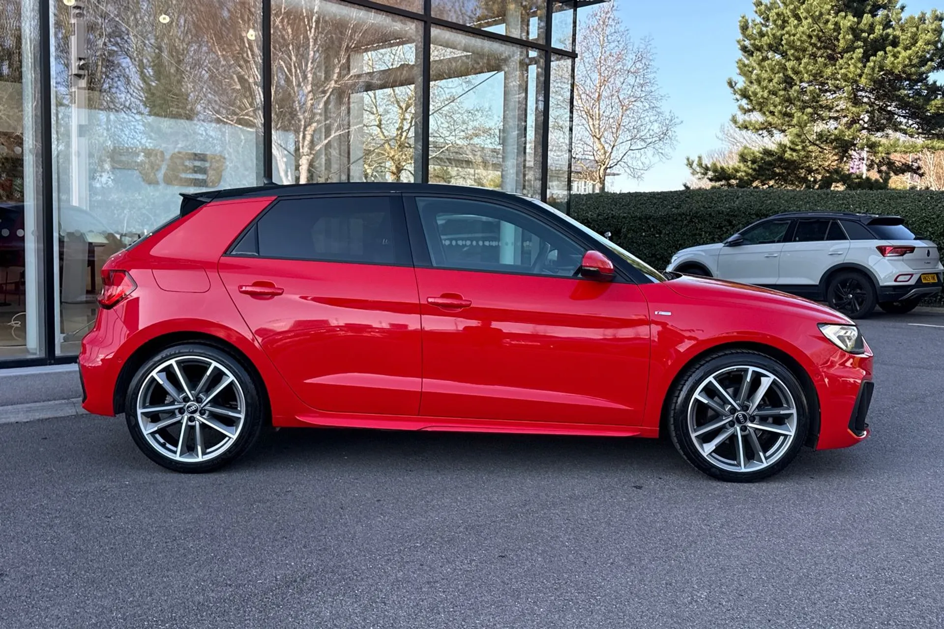 Audi A1 thumbnail image number 2
