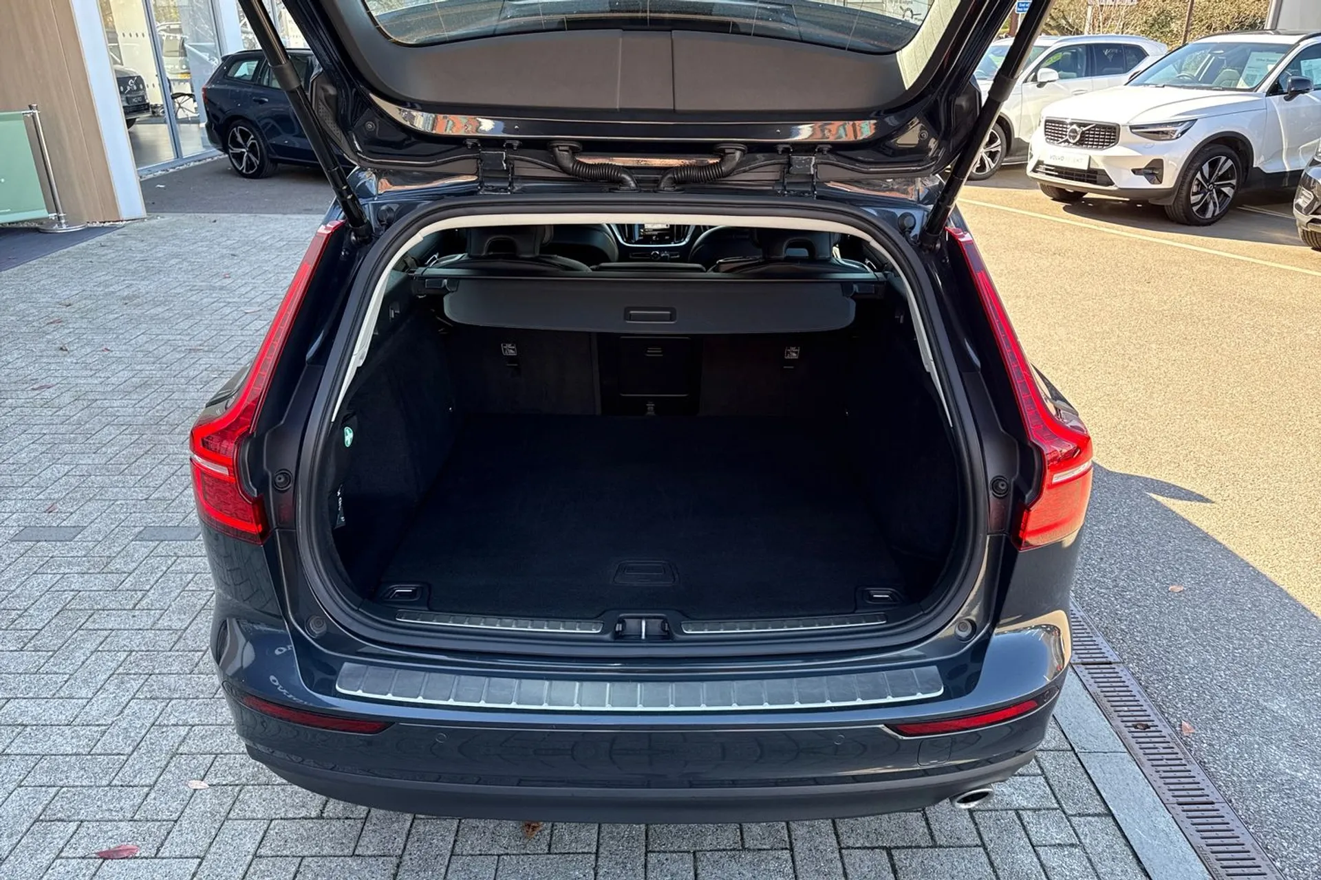 Volvo V60 thumbnail image number 20