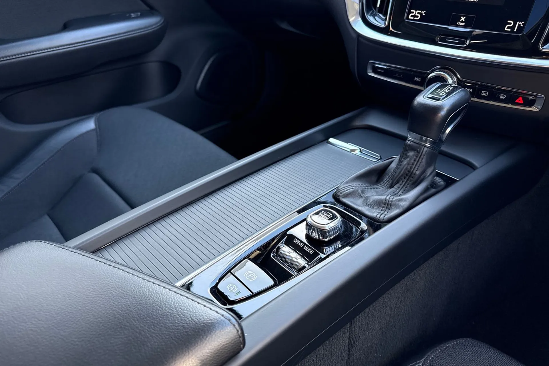 Volvo V60 thumbnail image number 42