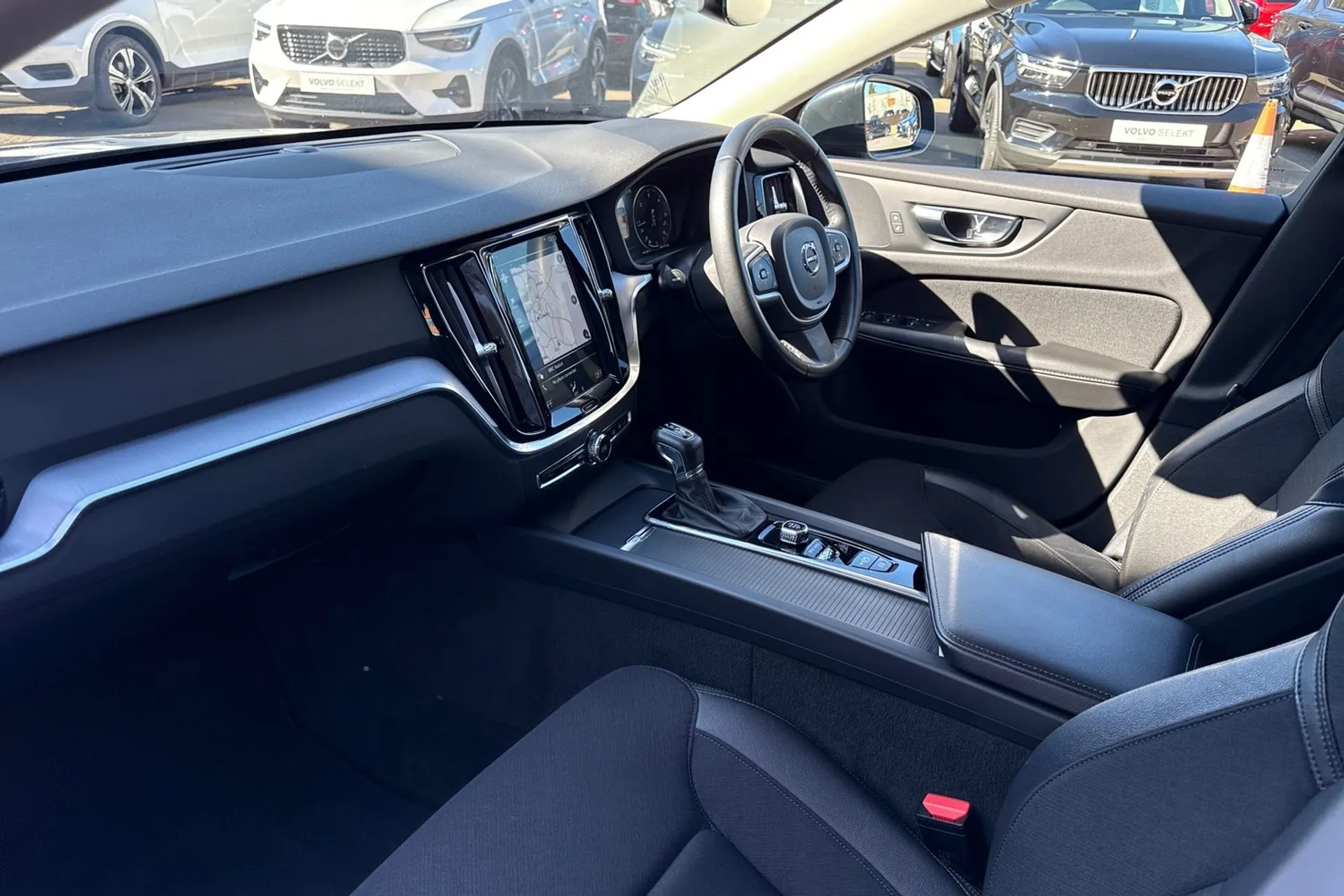 Volvo V60 thumbnail image number 27