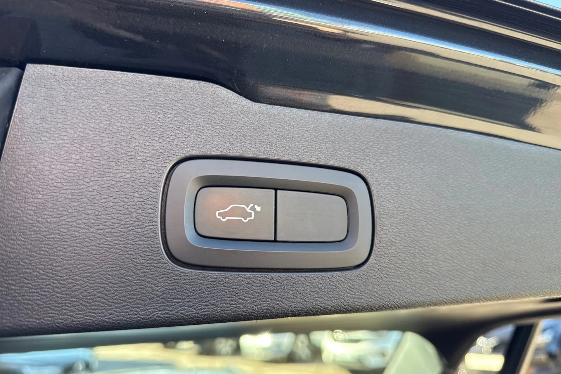 Volvo V60 thumbnail image number 21