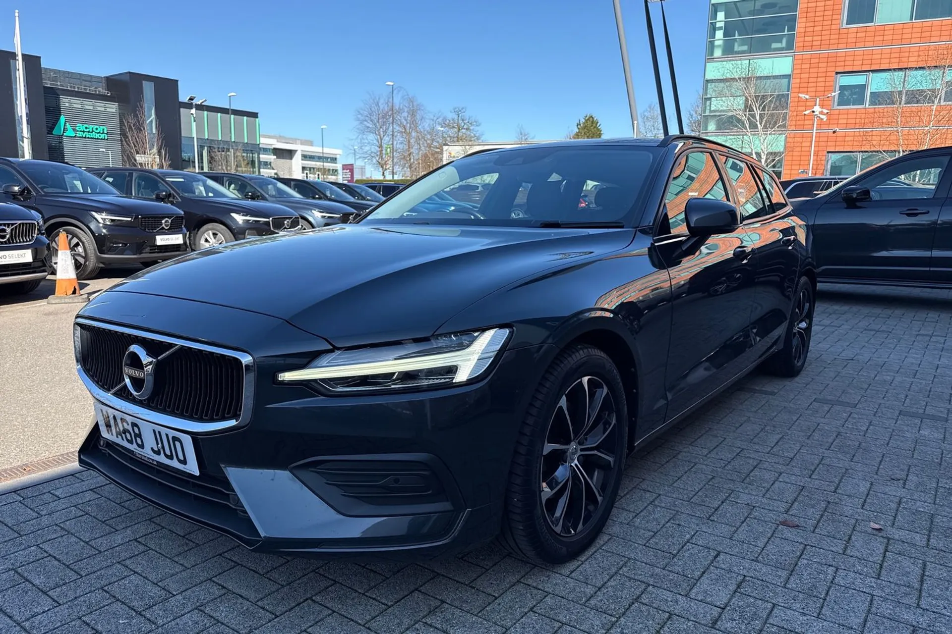 Volvo V60 thumbnail image number 12