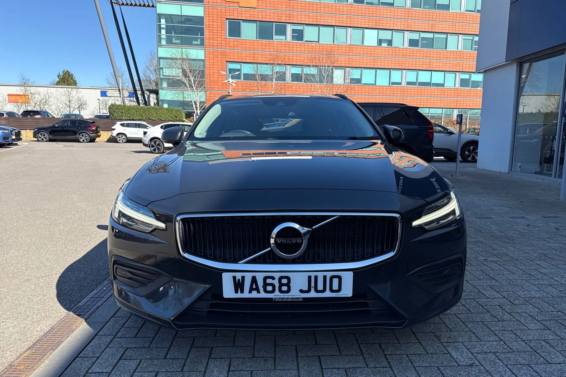 Volvo V60 thumbnail image number 13