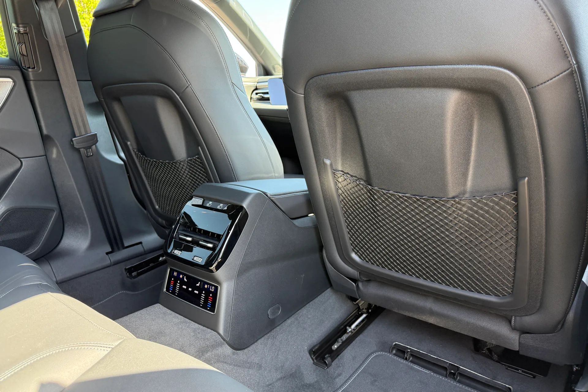 Audi A6 thumbnail image number 55