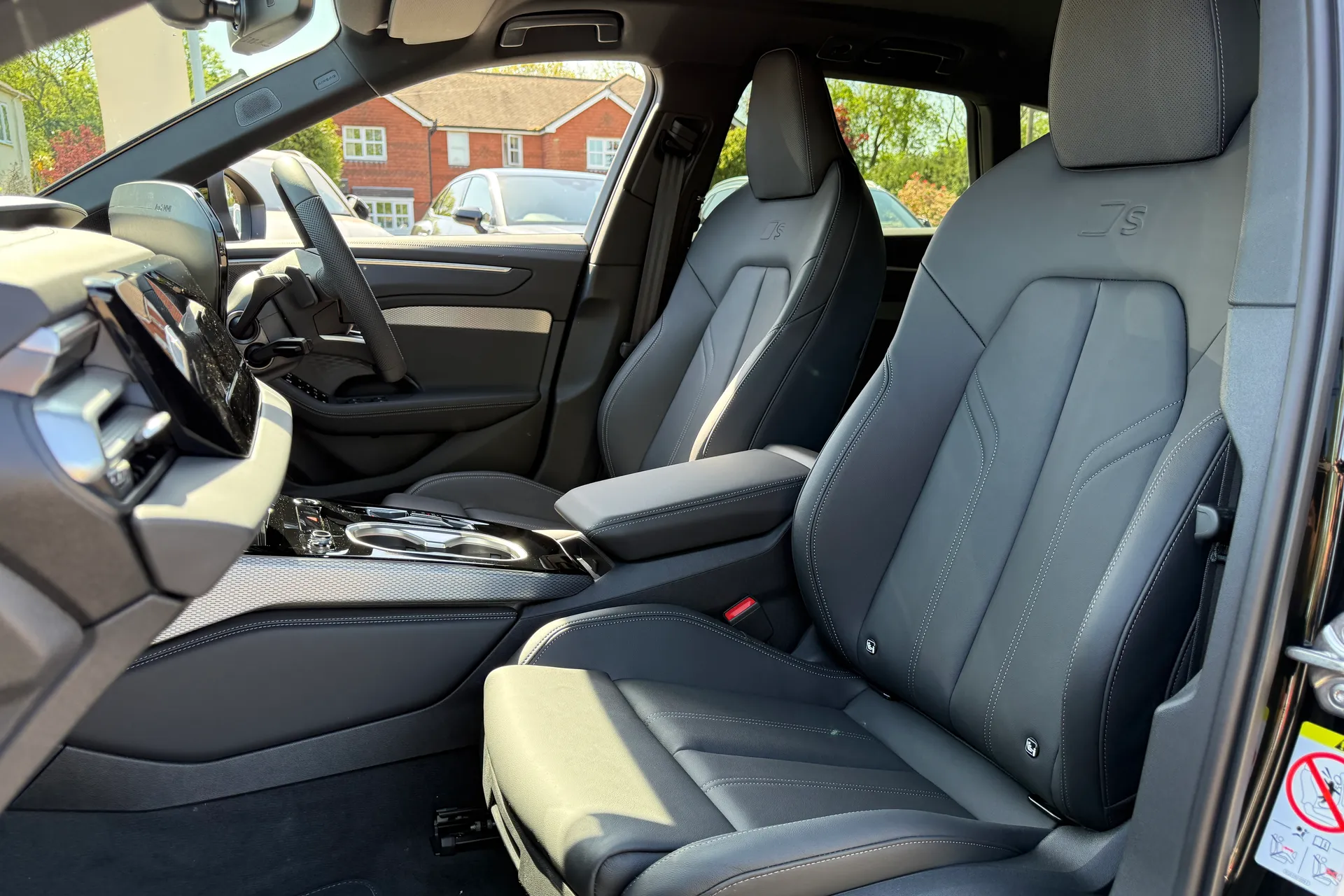 Audi A6 thumbnail image number 36