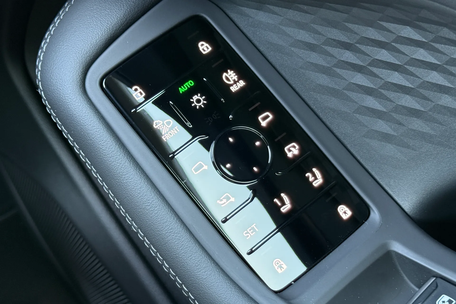 Audi A6 thumbnail image number 29