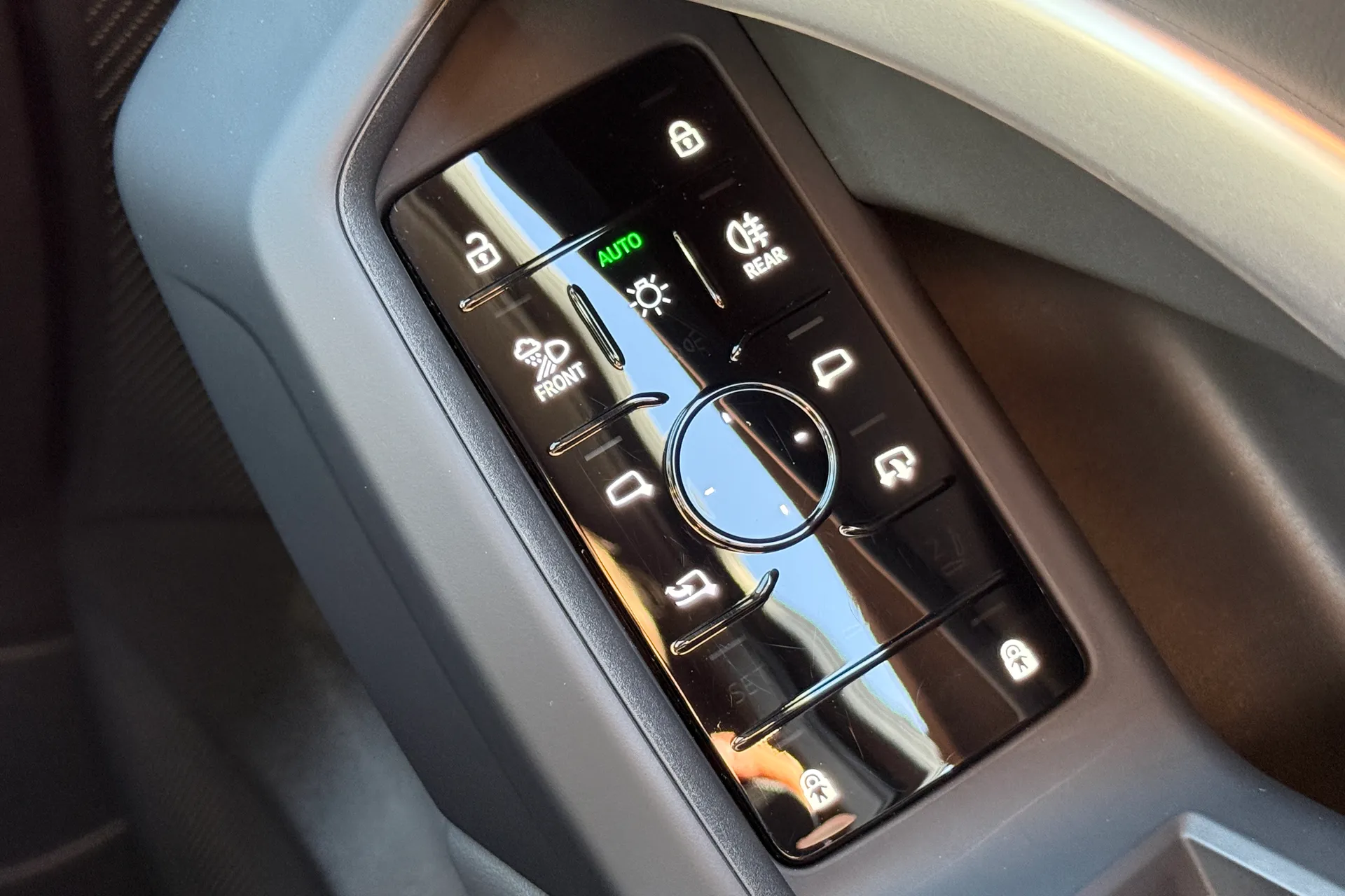 Audi Q5 thumbnail image number 25