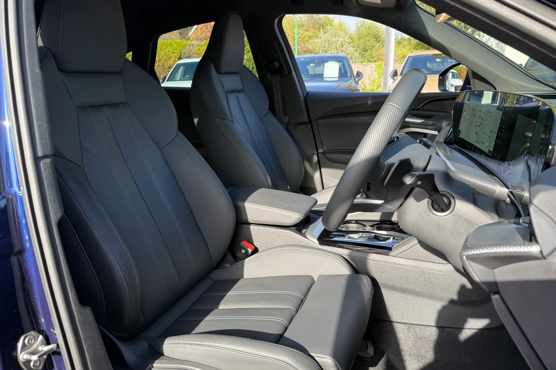 Audi Q5 thumbnail image number 29