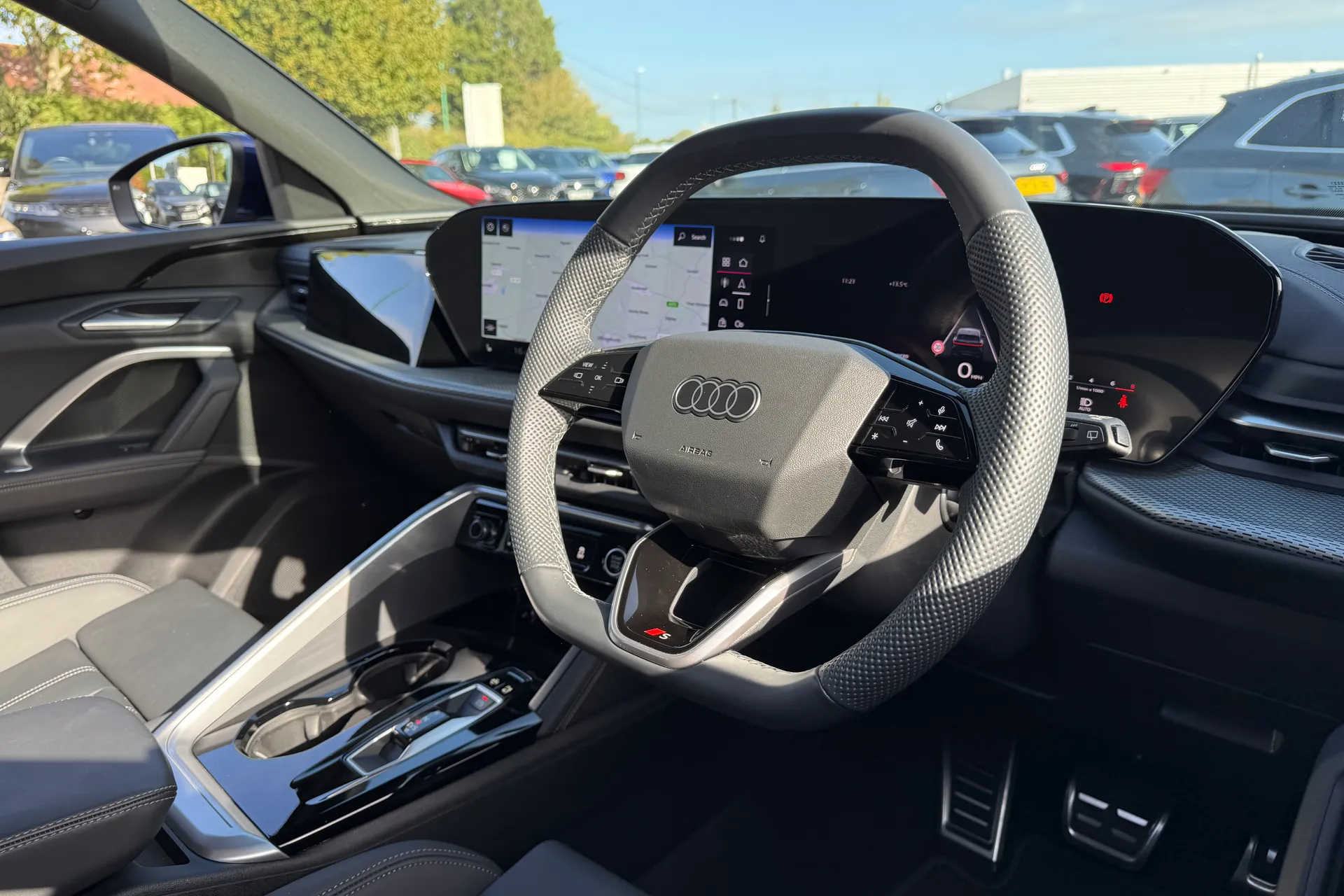 Audi Q5 thumbnail image number 30
