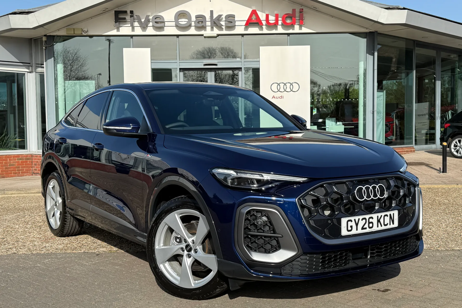 Audi Q5 focused image