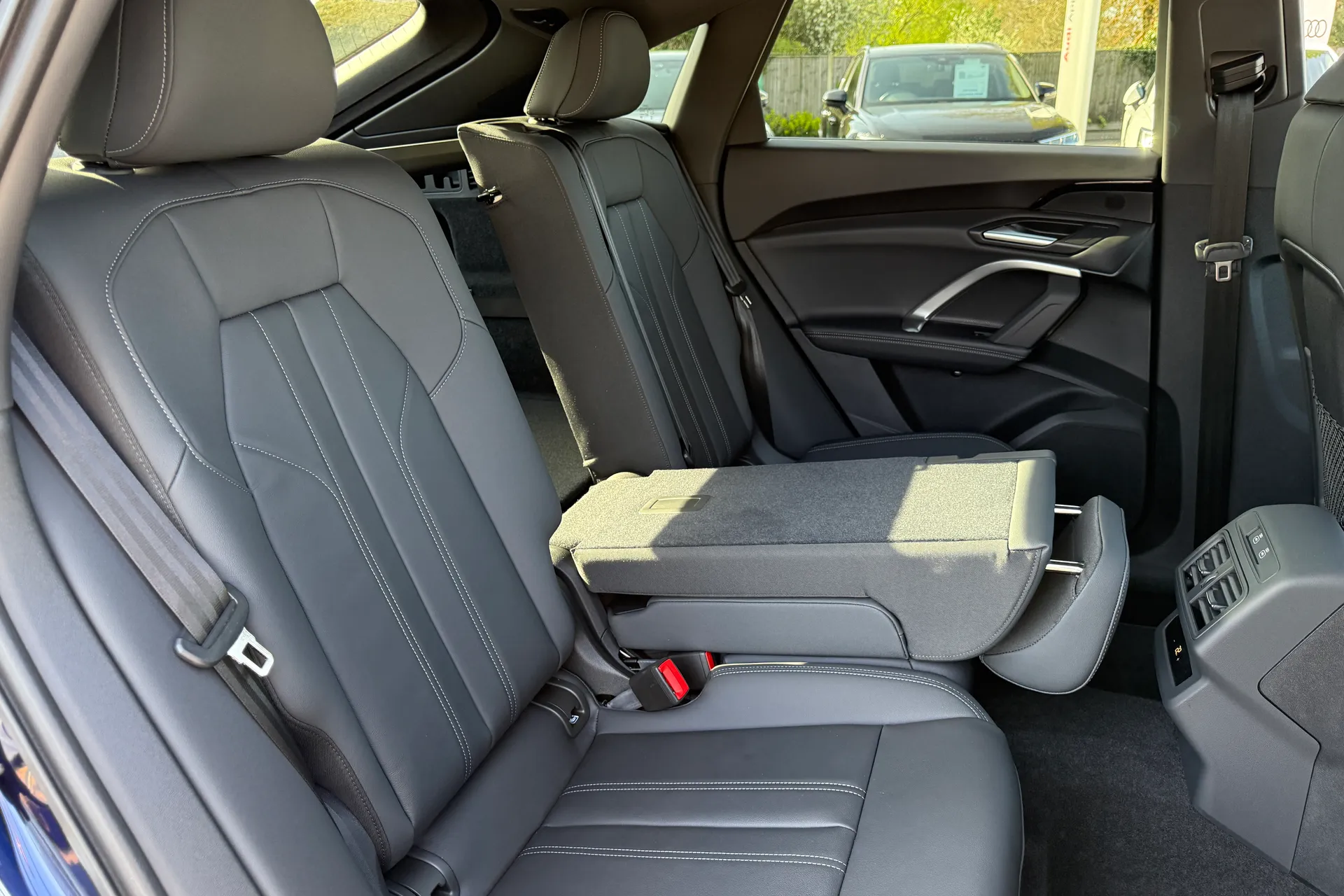 Audi Q5 thumbnail image number 48