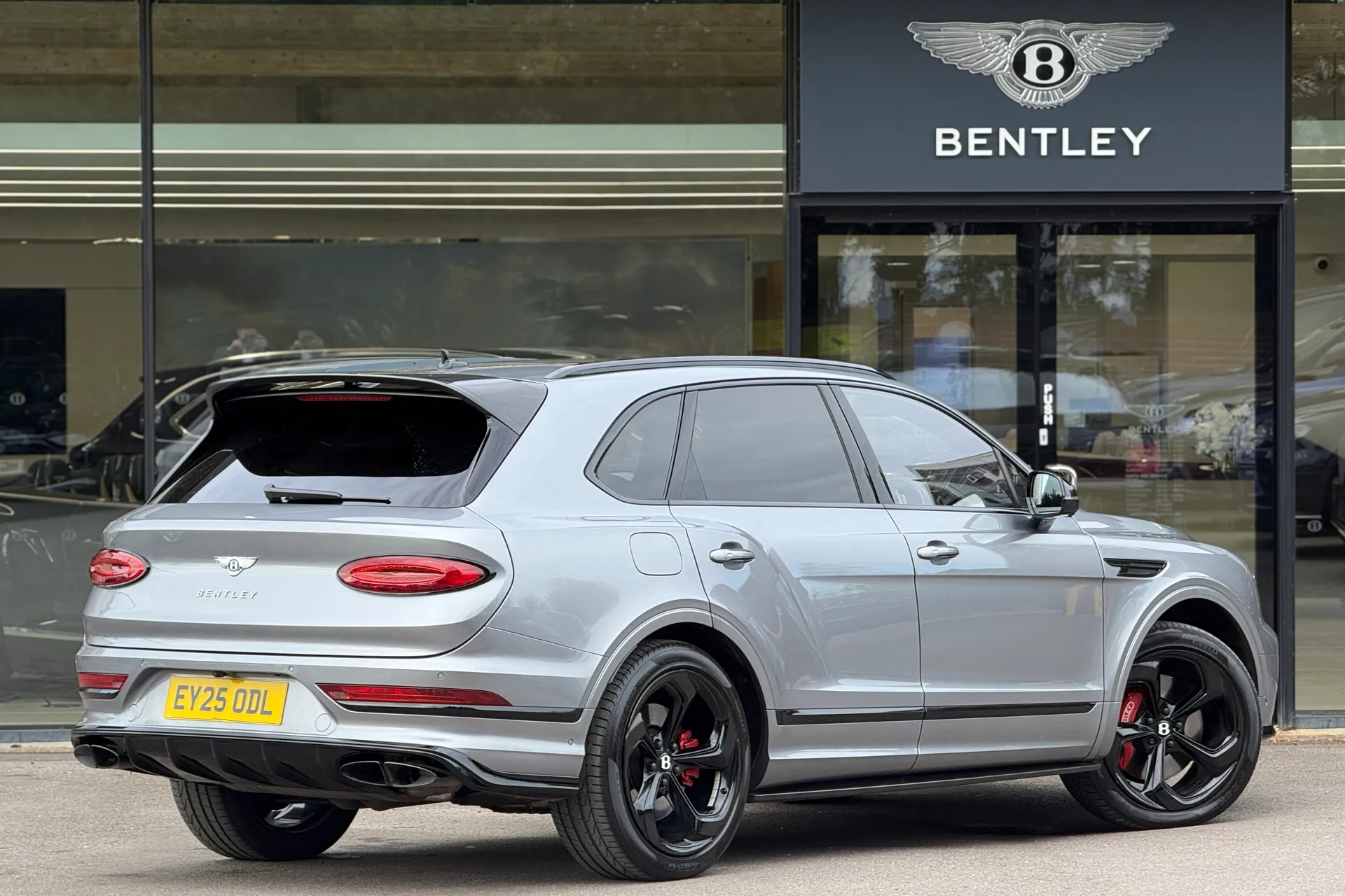 Bentley BENTAYGA thumbnail image number 46