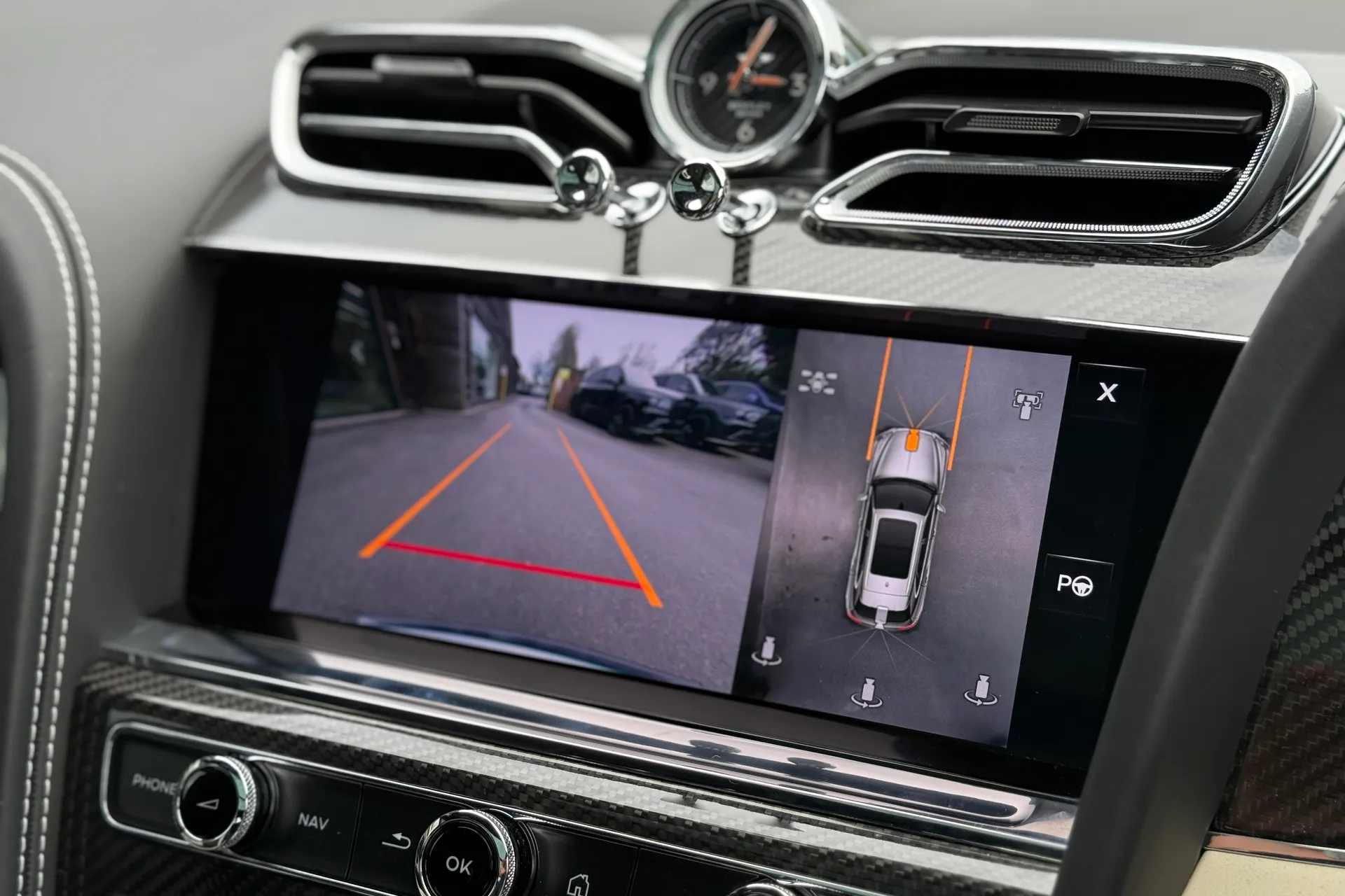 Bentley BENTAYGA thumbnail image number 5