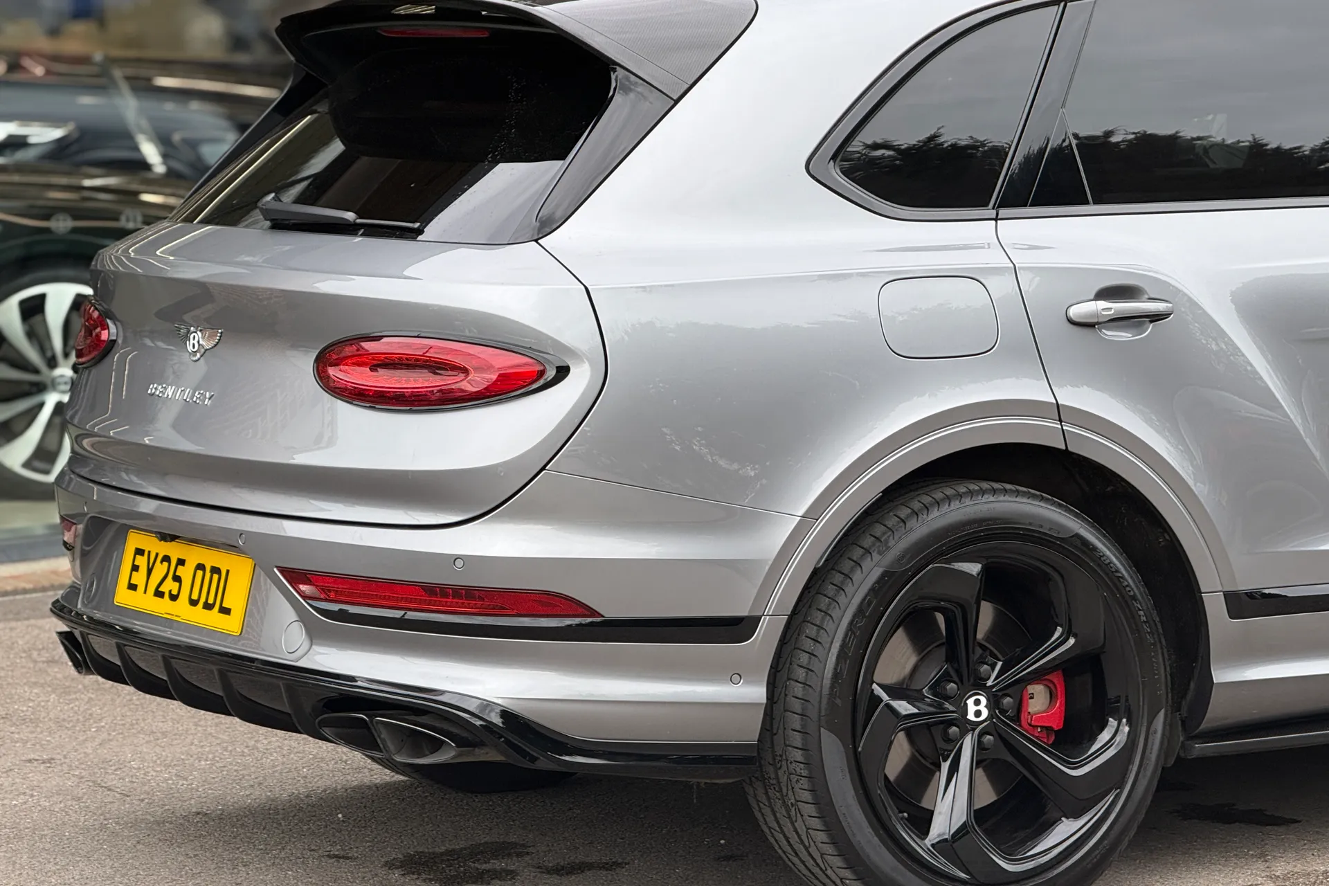 Bentley BENTAYGA thumbnail image number 8