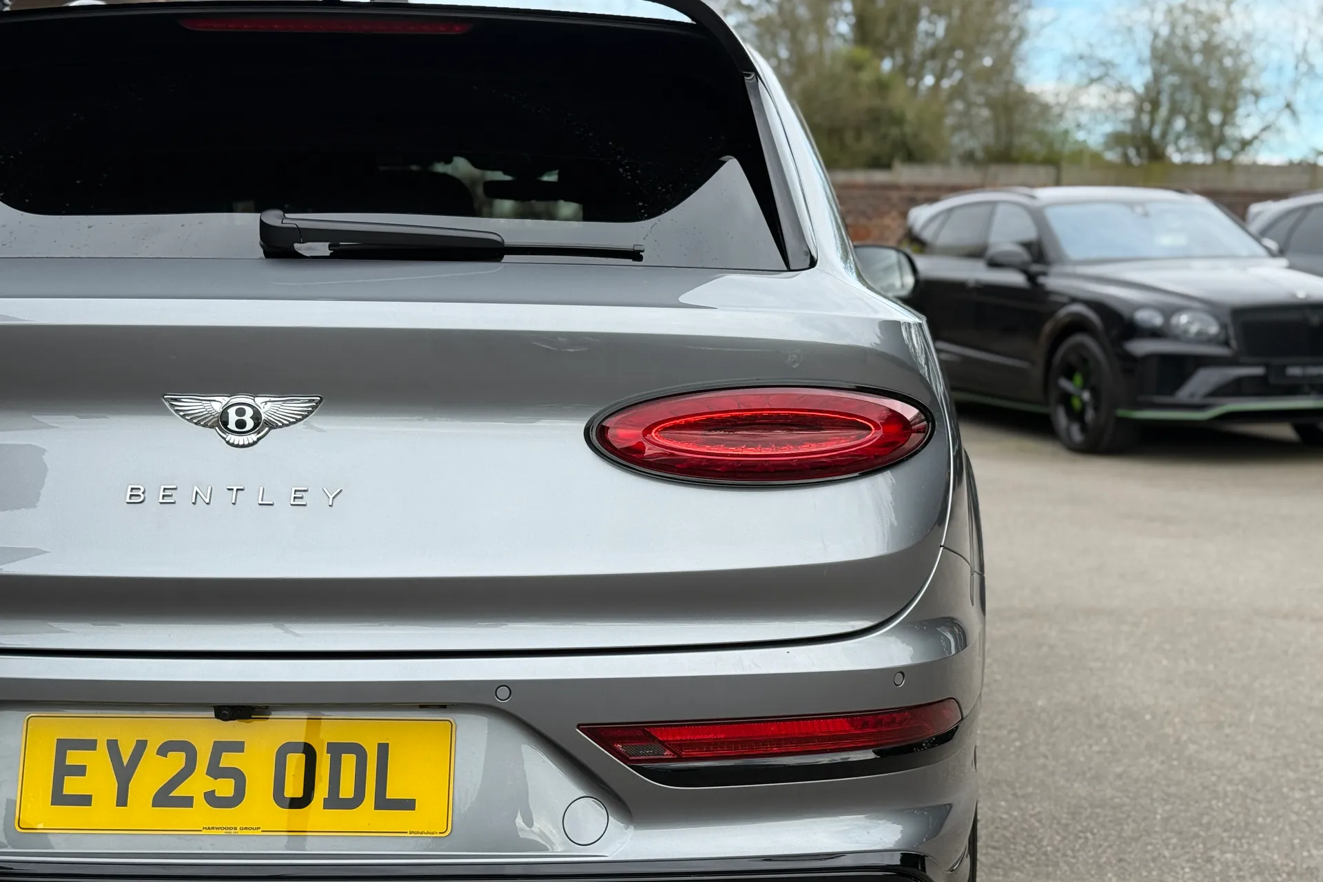 Bentley BENTAYGA thumbnail image number 15