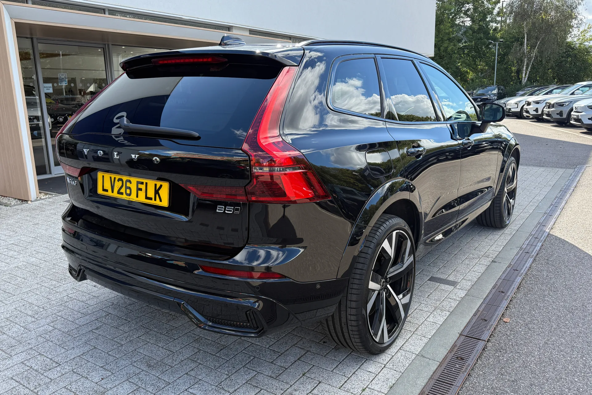 Volvo XC60 thumbnail image number 8
