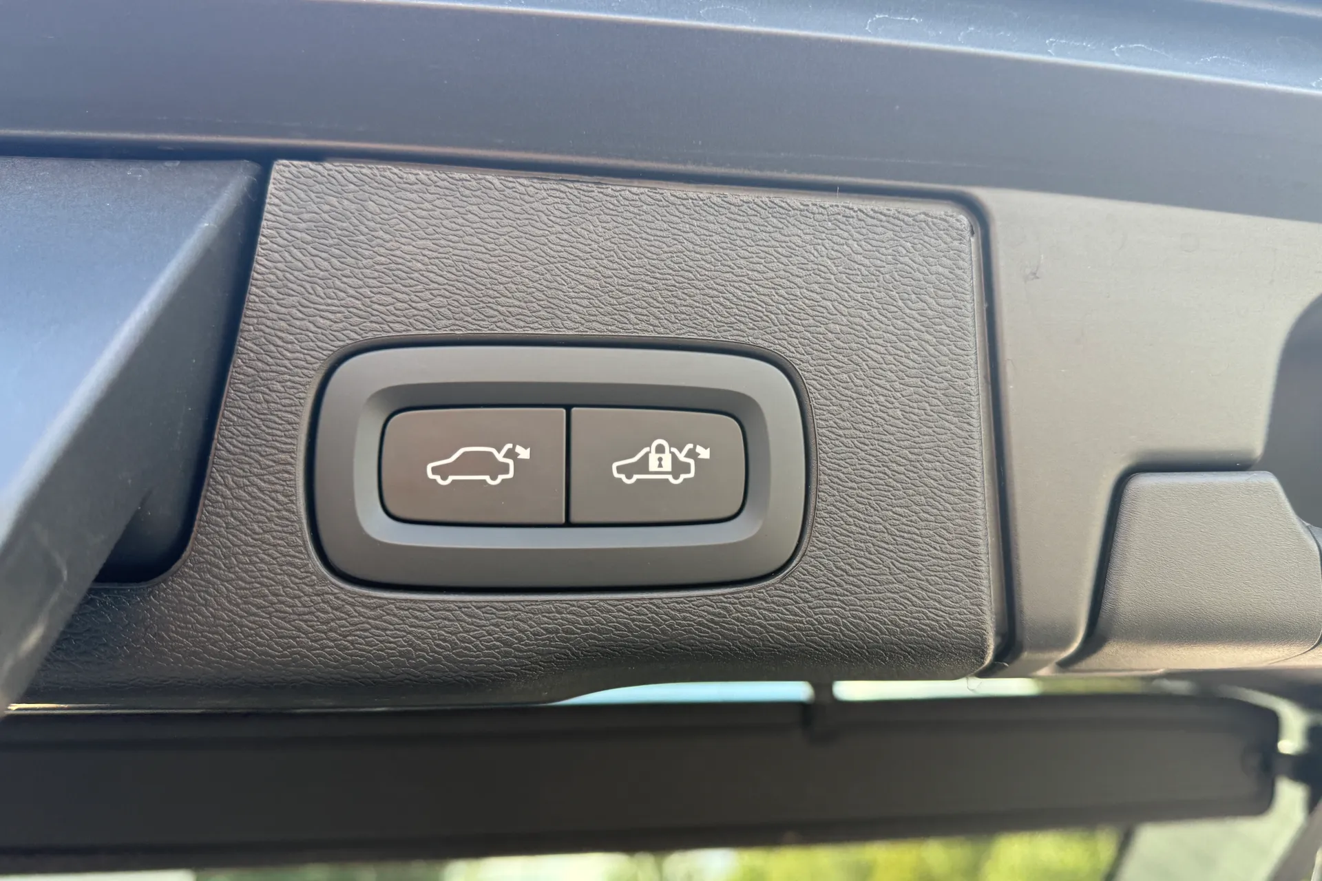 Volvo XC60 thumbnail image number 21