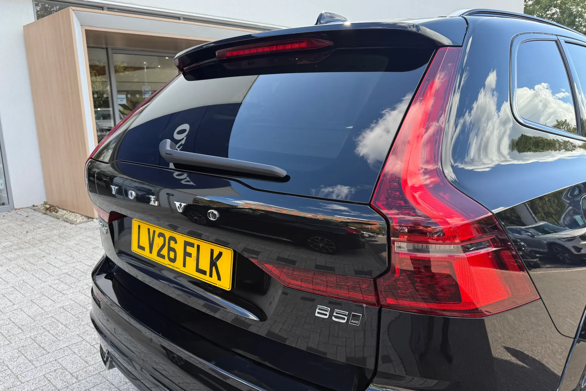 Volvo XC60 thumbnail image number 18