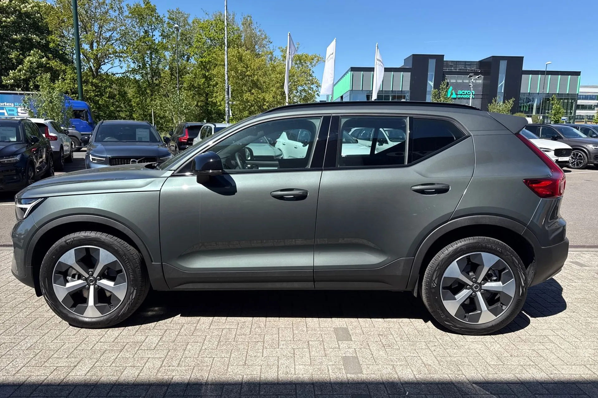 Volvo XC40 thumbnail image number 10